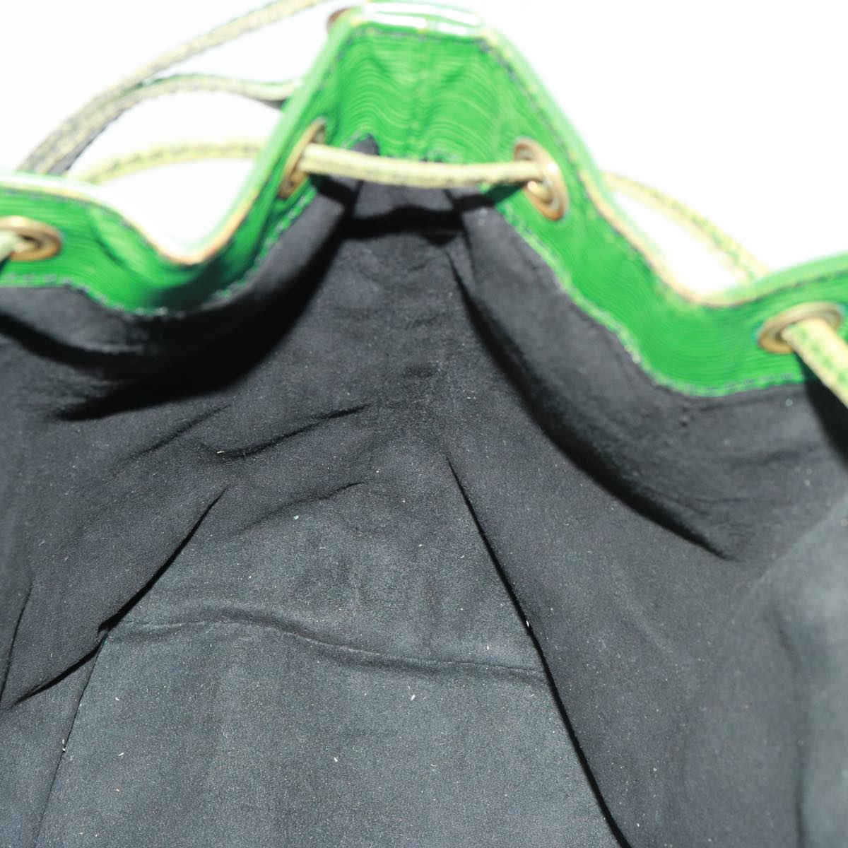 LOUIS VUITTON Epi Petit Noe Shoulder Bag Green M44104 LV 77895