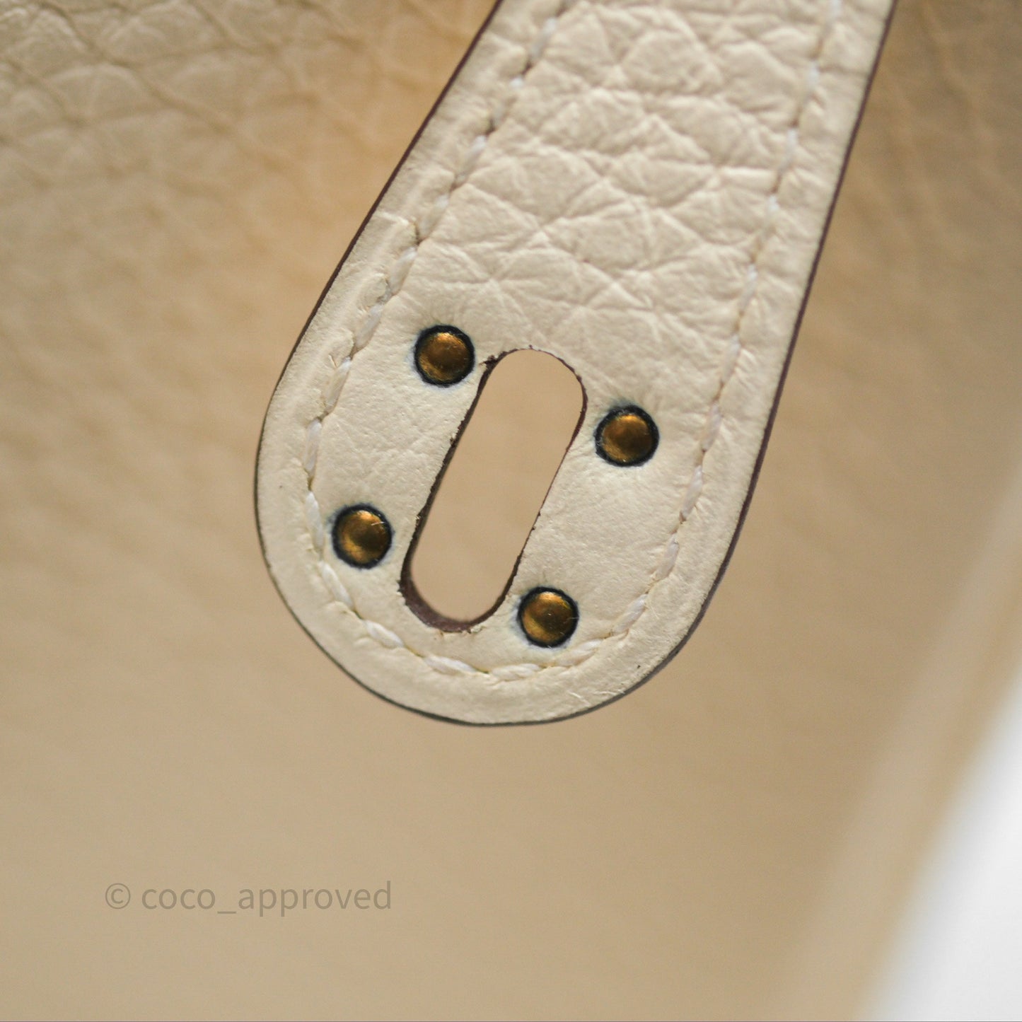 Hermès Mini Lindy 20 Nata I2 Clemence Gold Hardware