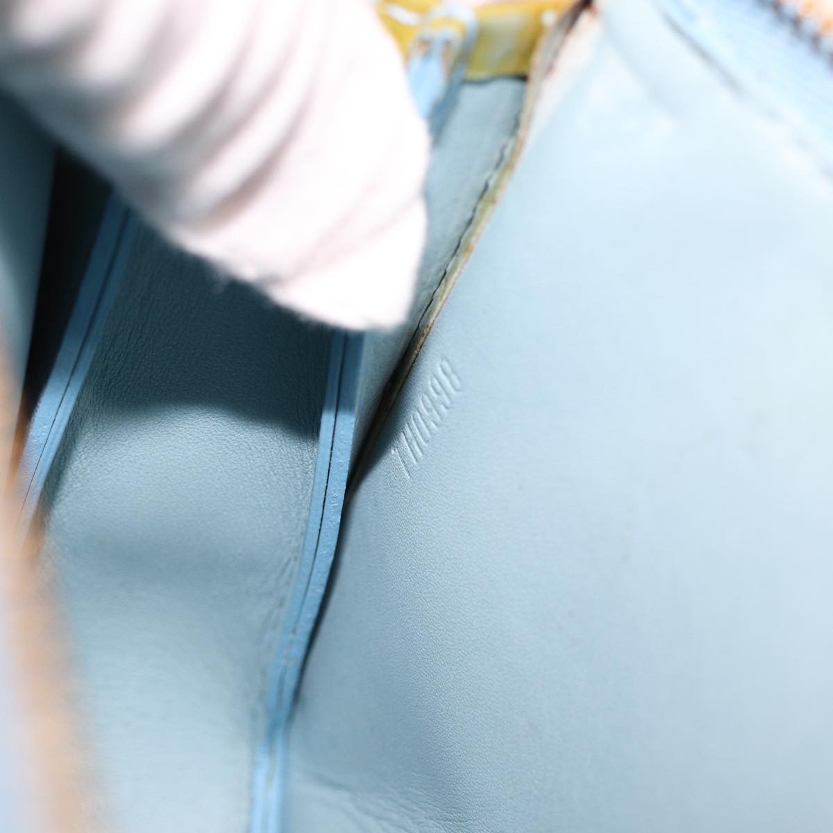 LOUIS VUITTON Monogram Vernis Lexington Pouch Baby Blue M91011 LV 78009