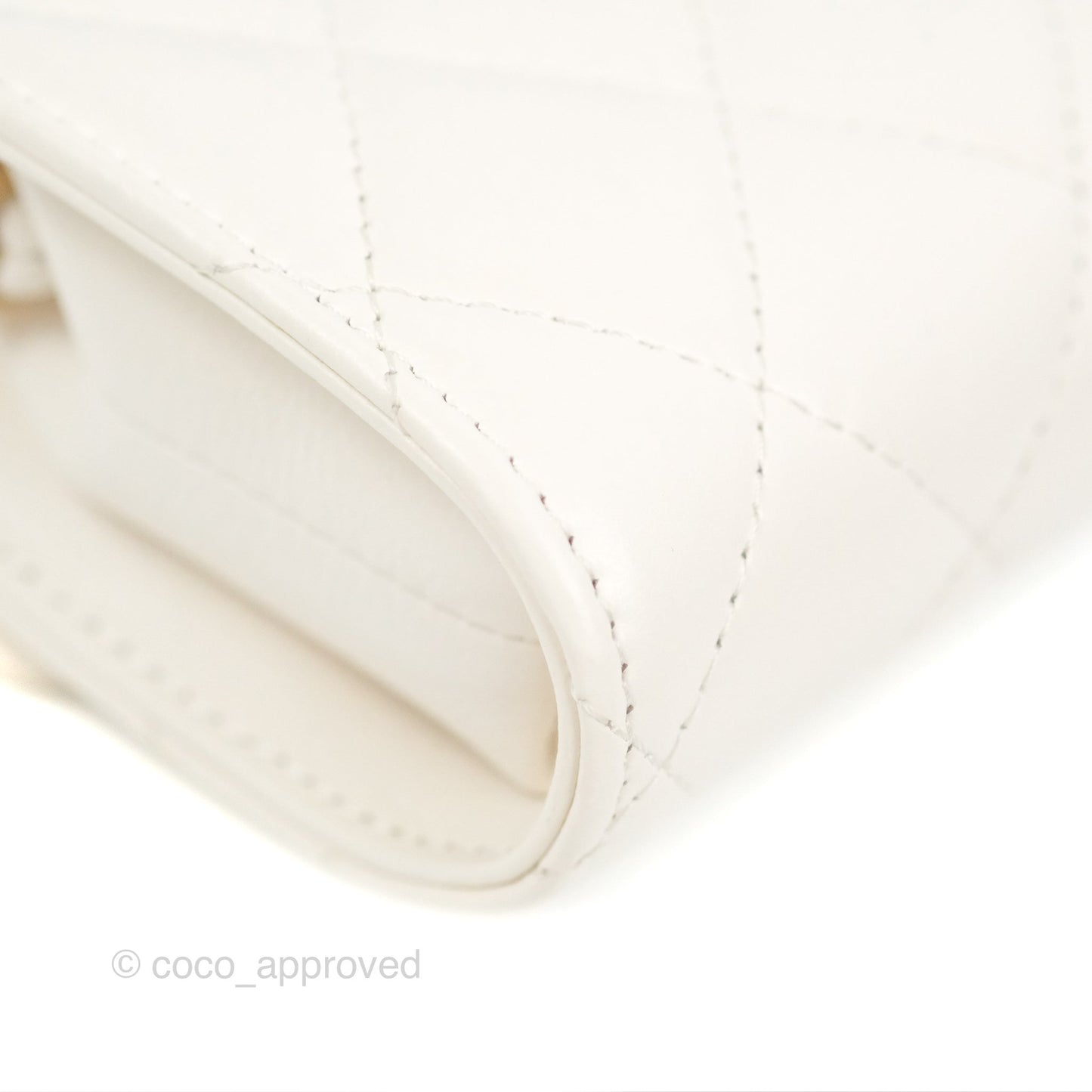 Chanel Coin Purse Clutch With Chain White Lambskin Gold Hardware