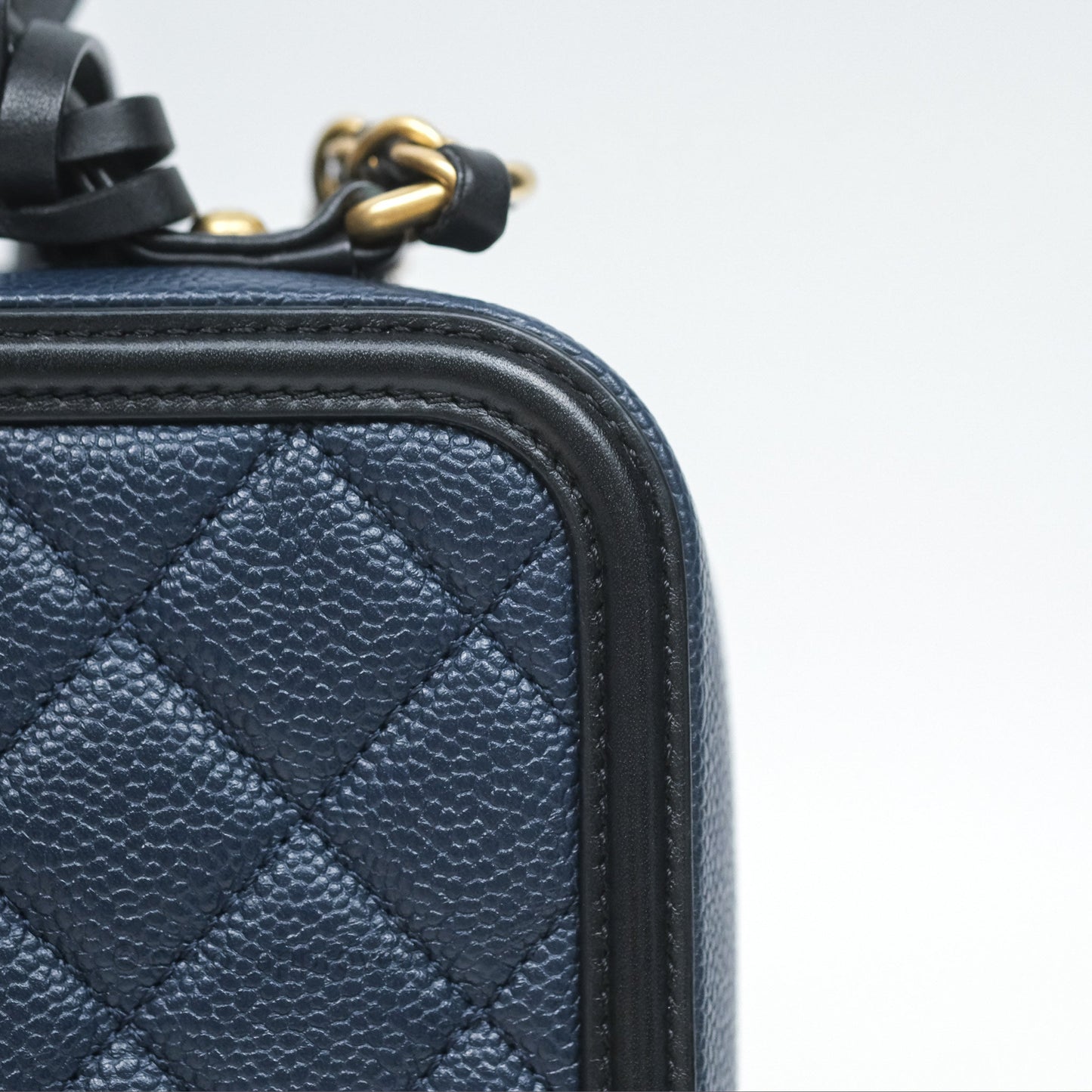 Chanel Quilted Medium CC Filigree Vanity Case Dark Navy Caviar Gold Hardware