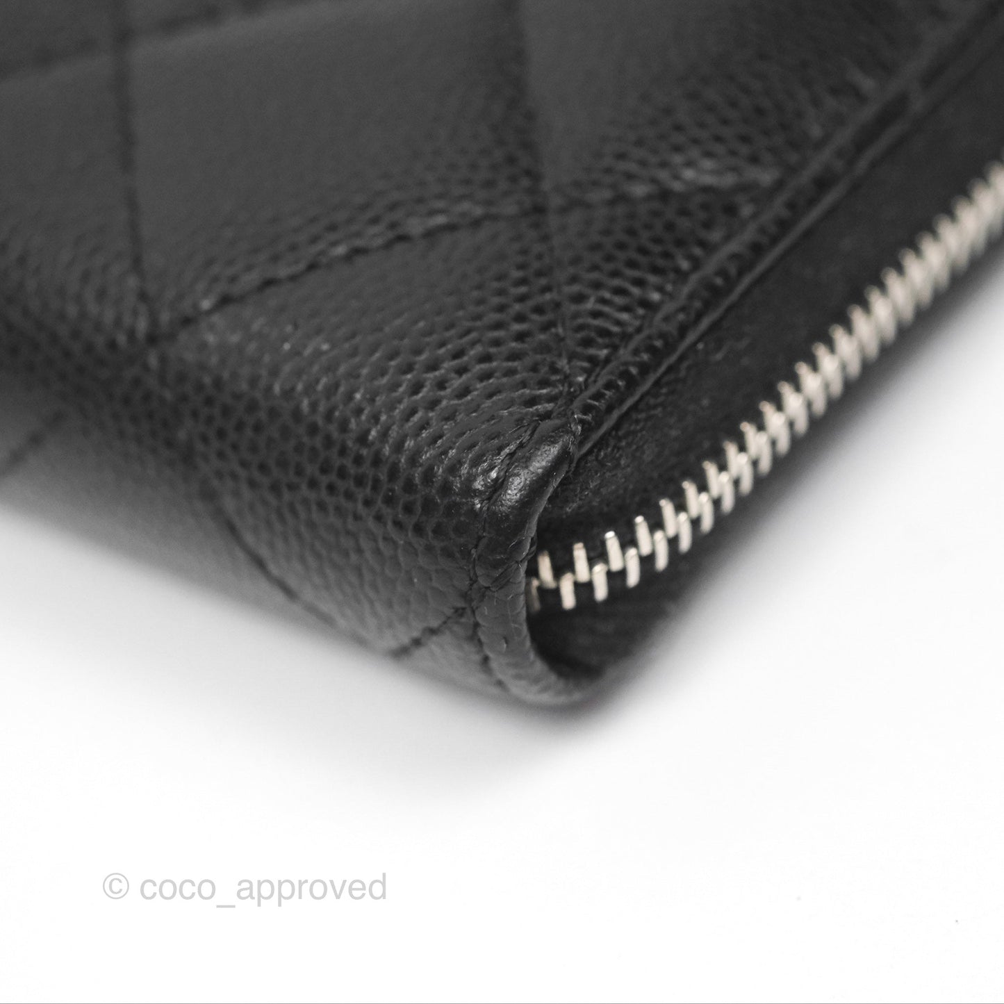 Chanel Zipped Coin Purse Black Caviar White CC Silver Hardware