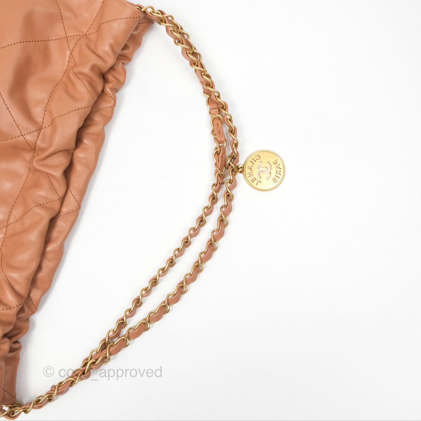 Chanel 22 Medium Caramel Beige Shiny Calfskin Aged Gold Hardware