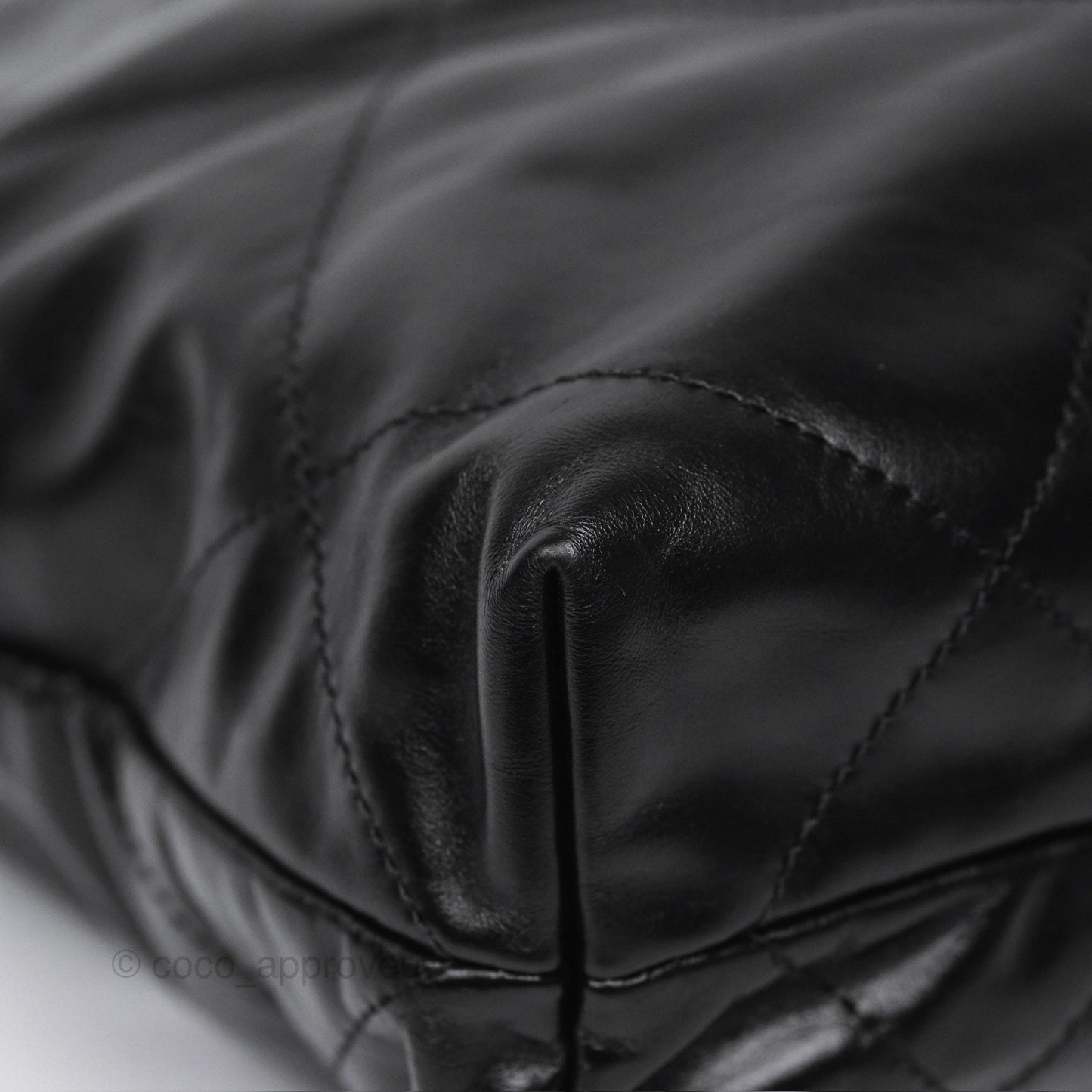 Chanel 22 Small Quilted So Black Shiny Crumpled Calfskin
