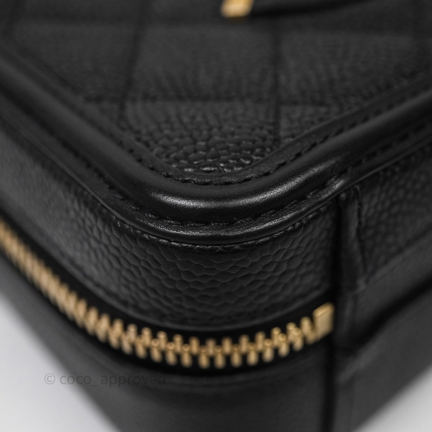 Chanel Quilted Small CC Filigree Vanity Case Black Caviar Aged Gold Hardware