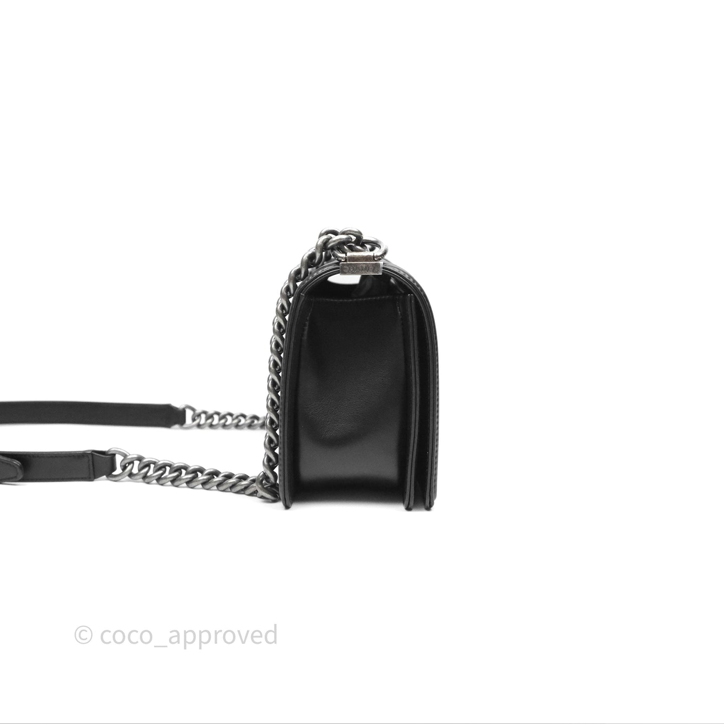 Chanel Quilted Medium Boy Black Calfskin Ruthenium Hardware
