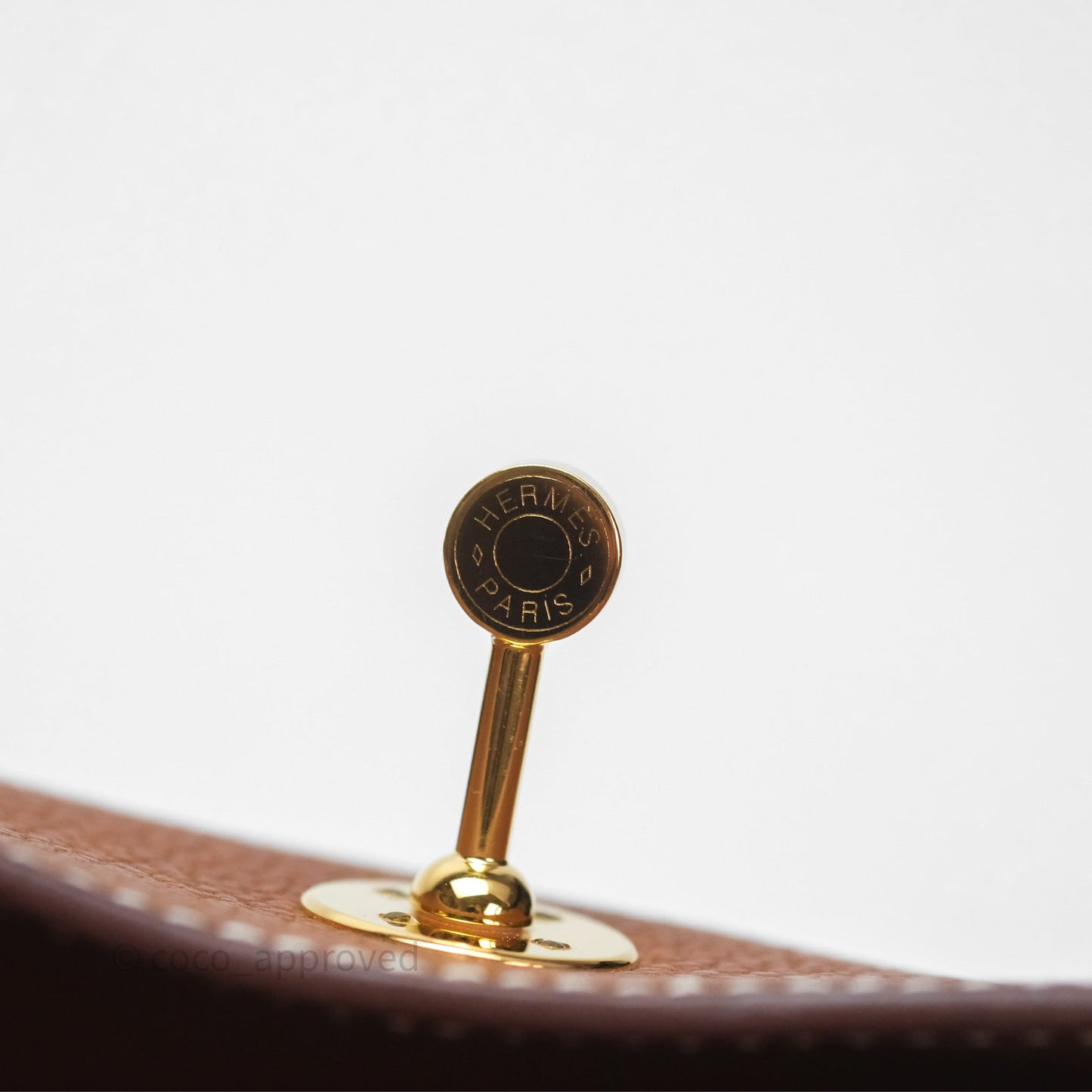 Hermès Mini Lindy 20 Fauve 34 Barenia Gold Hardware