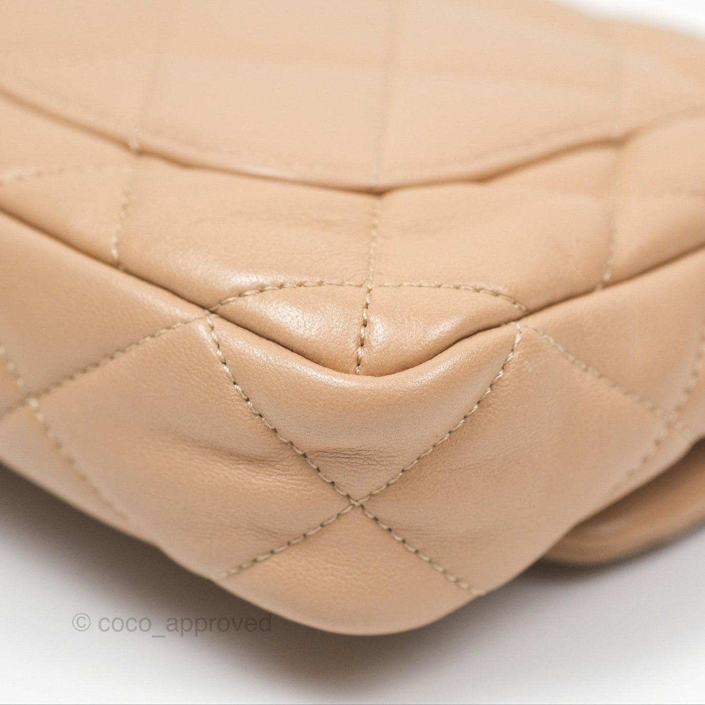 Chanel Small Chunky Chain Flap Bag Lambskin Beige Aged Gold Hardware 22S