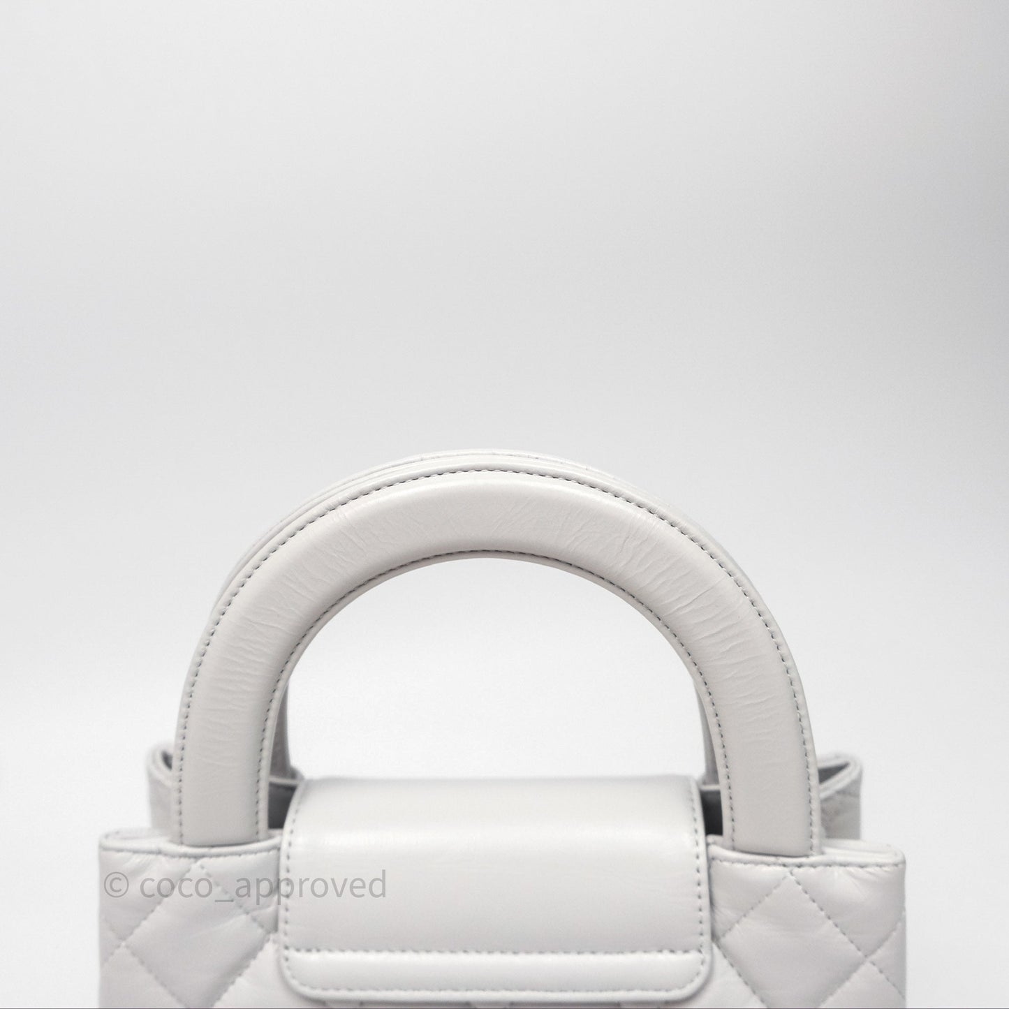 Chanel Kelly Bag Quilted Light Grey Shiny Calfskin Aged Gold Hardware