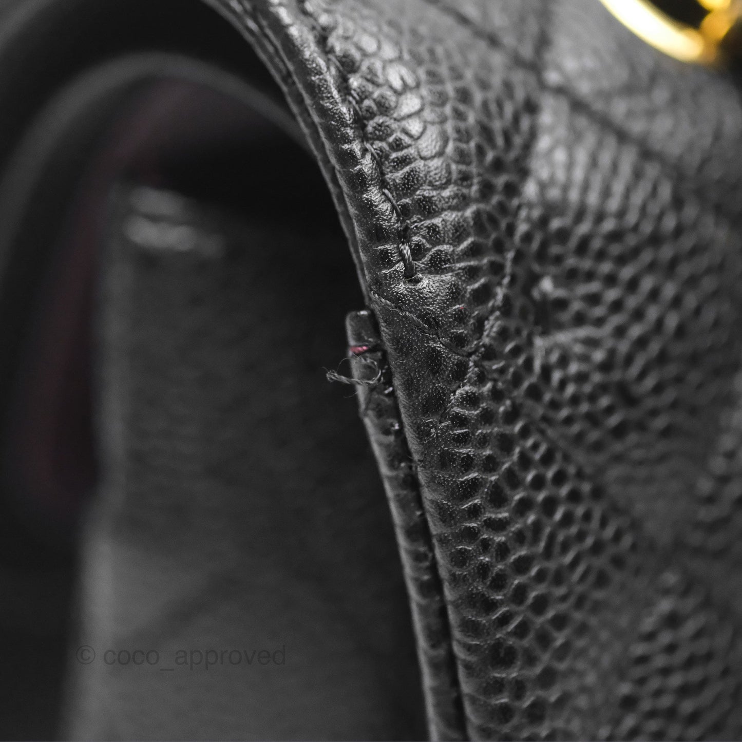 Chanel Classic M/L Medium Flap Quilted Black Caviar Gold Hardware