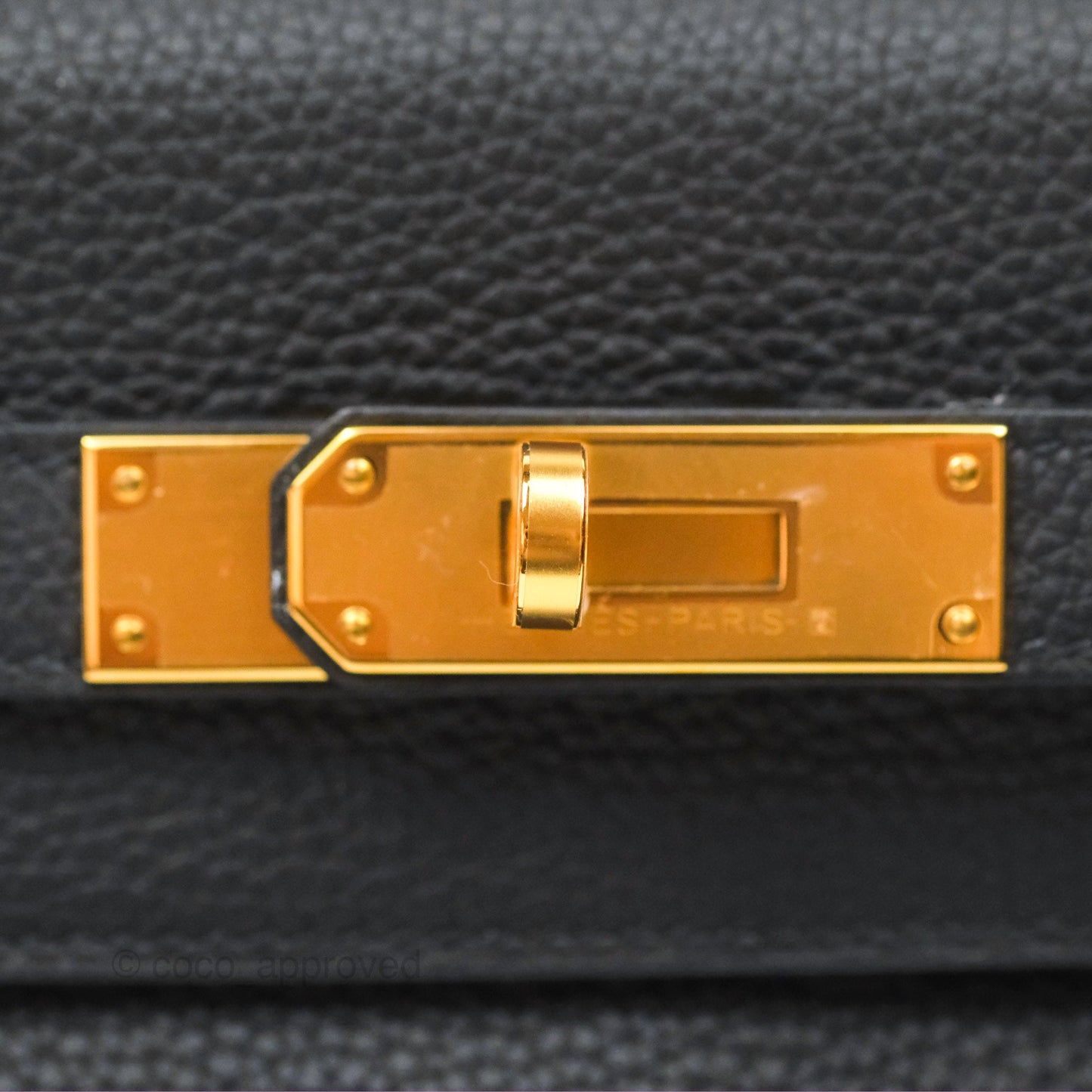 Hermès Retourne Kelly 28 Black Noir 89 Togo Gold Hardware