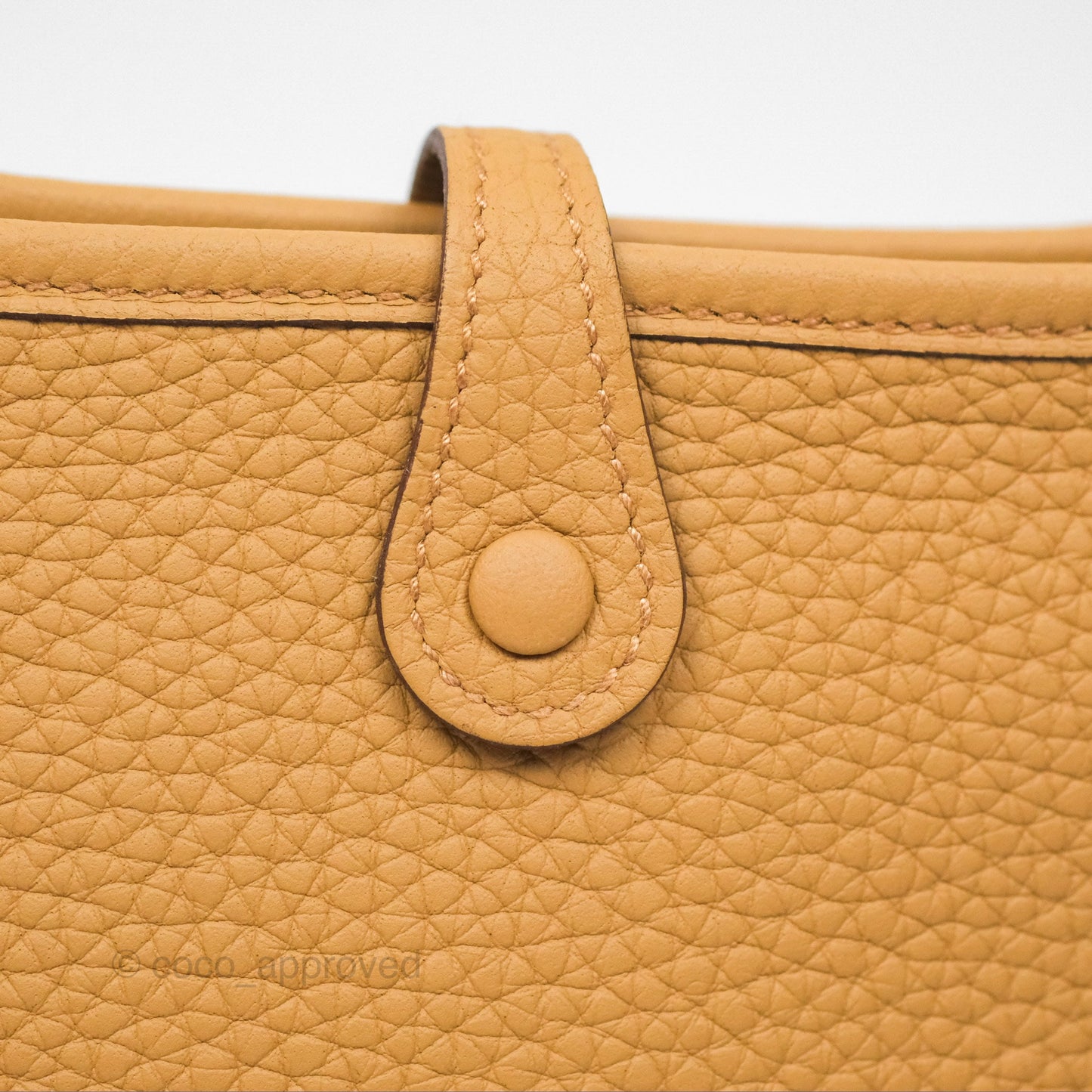Hermès Mini Evelyne 16 Biscuit 48 Taurillon Clemence Gold Hardware