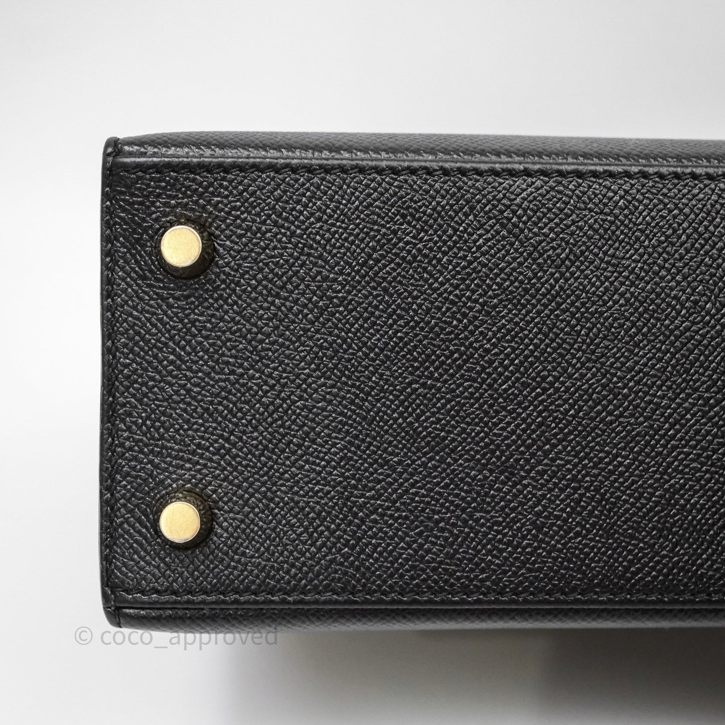 Hermès Kelly 25 Black Noir 89 Epsom Gold Hardware