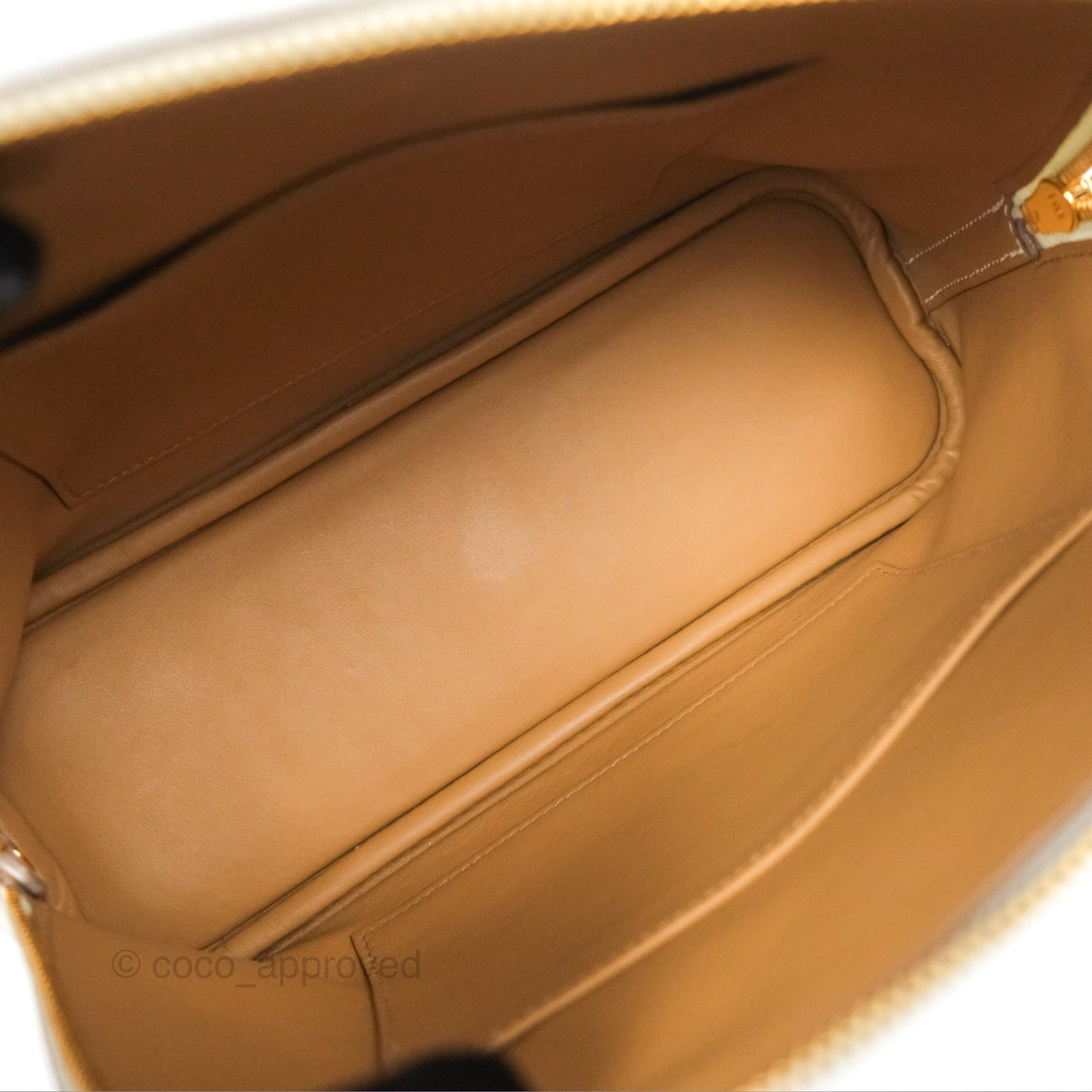 Hermès Bolide 1923 25 Mushroom 0T/Biscuit 48 Evercolor Gold Hardware