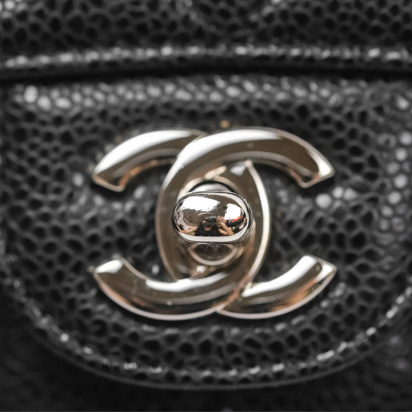 Chanel Classic M/L Medium Flap Quilted Black Caviar Silver Hardware
