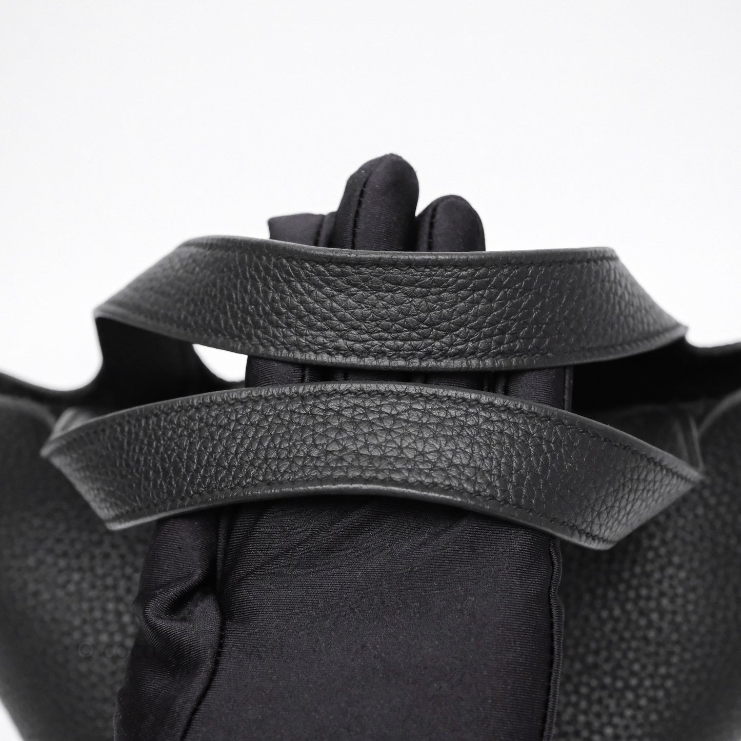 Hermès Picotin 18 Black Noir 89 Clemence So Black Hardware