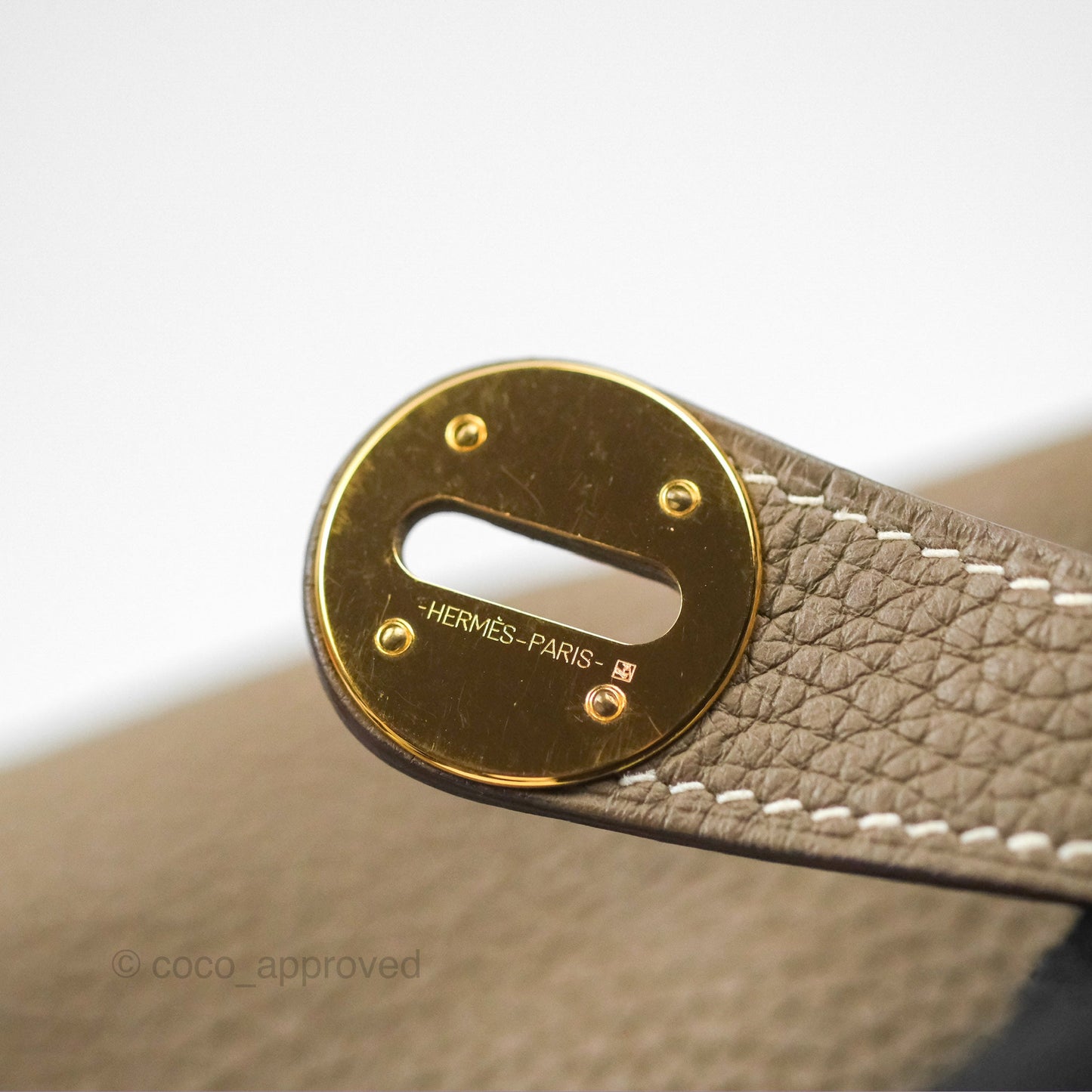 Hermès Lindy 26 Etoupe Clemence Gold Hardware