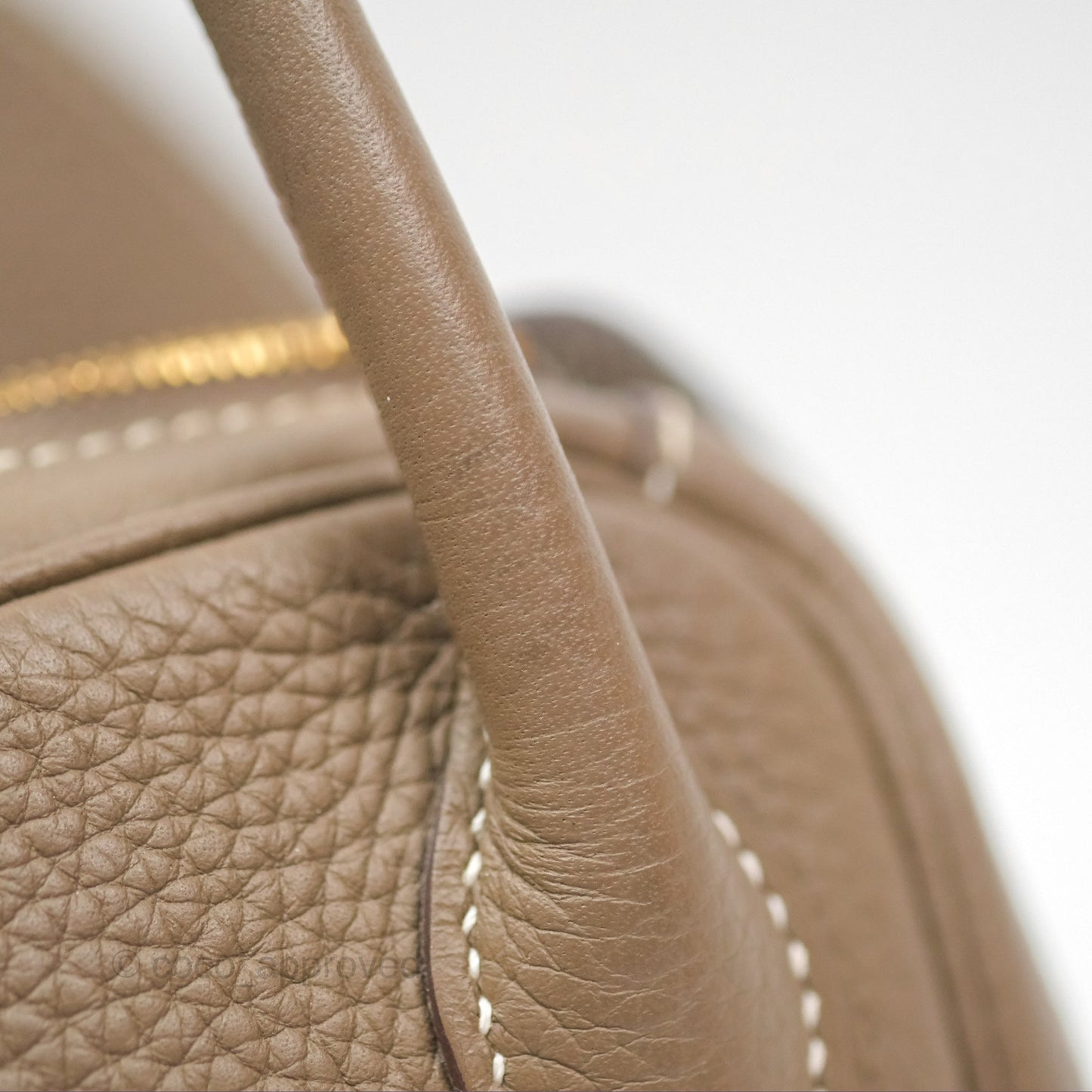 Hermès Lindy 26 Etoupe 18 Taurillion Clemence Gold Hardware