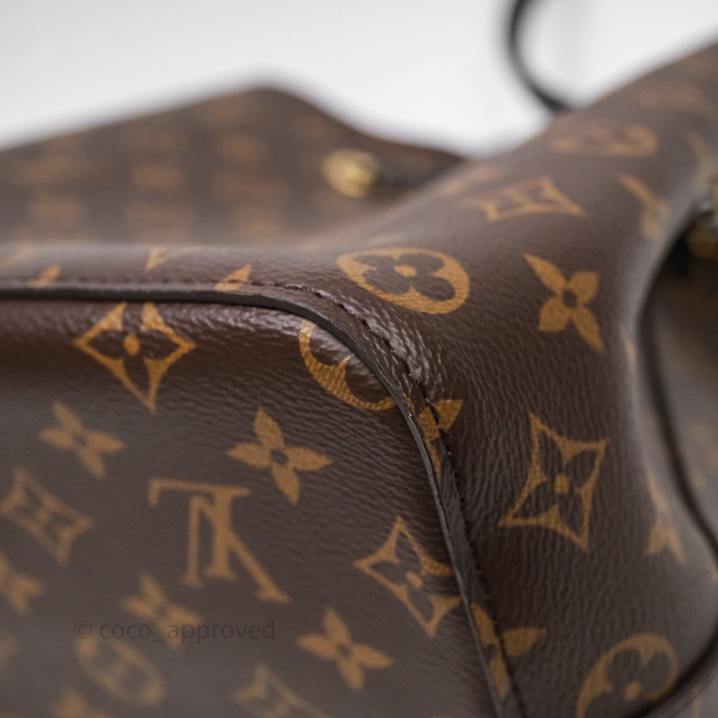 Louis Vuitton NéoNoé MM Black Monogram Canvas