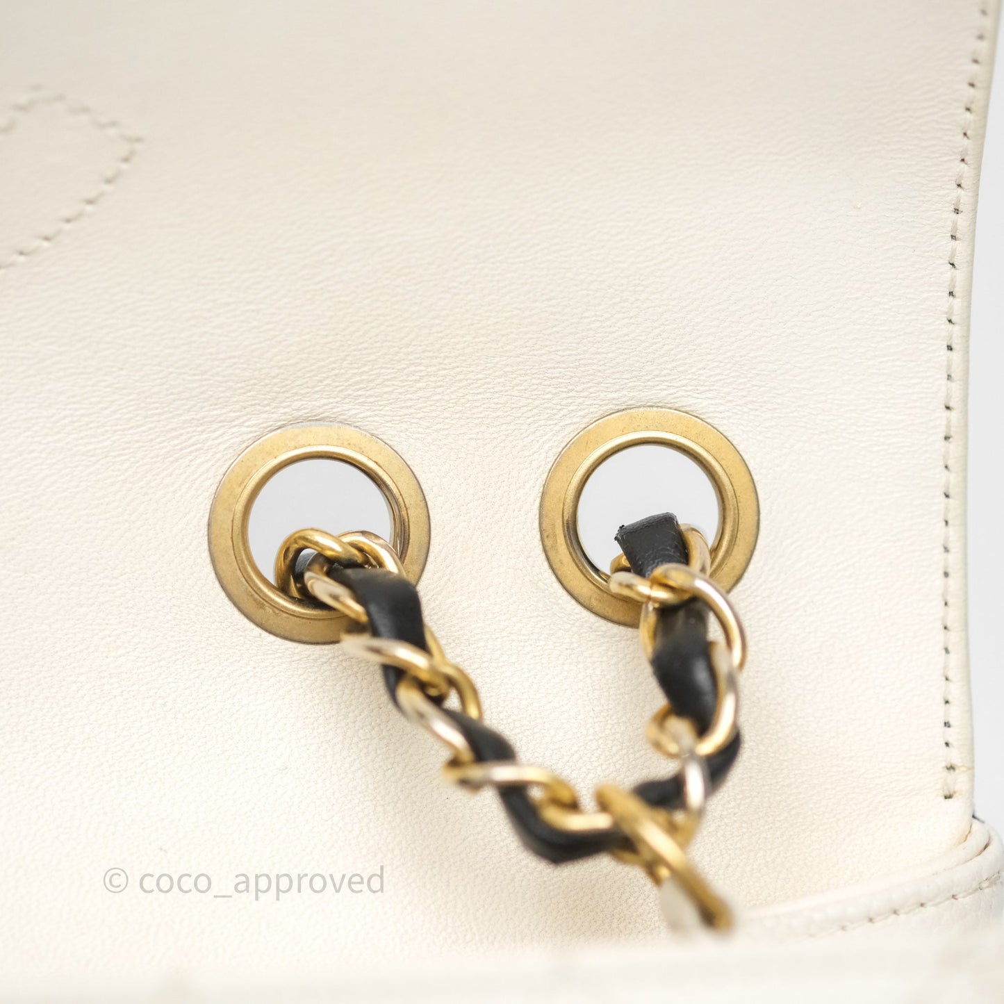 Chanel Quilted Medium CC Filigree Flap White/ Black Caviar
