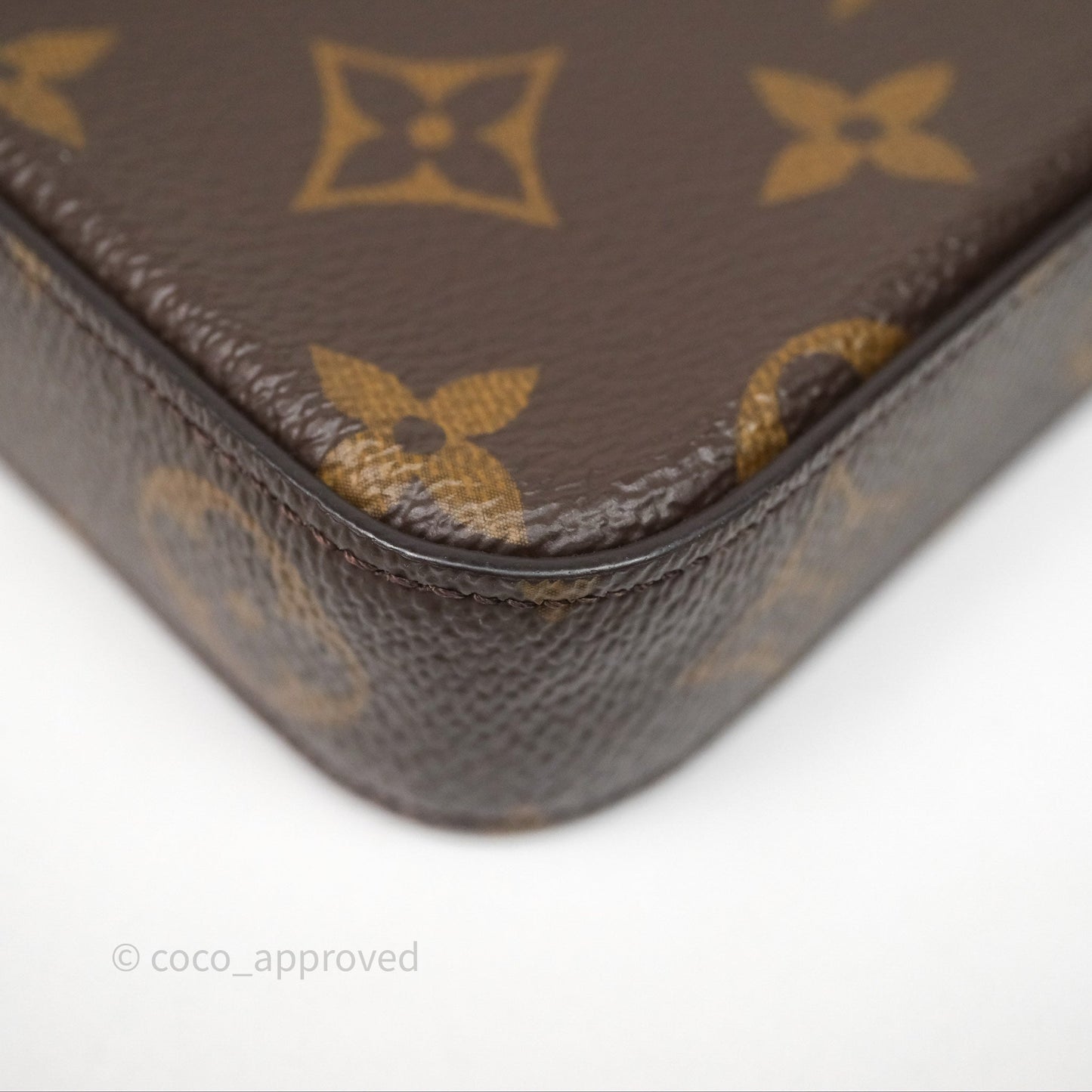 Louis Vuitton Félicie Pochette Clutch Monogram Canvas Gold Hardware