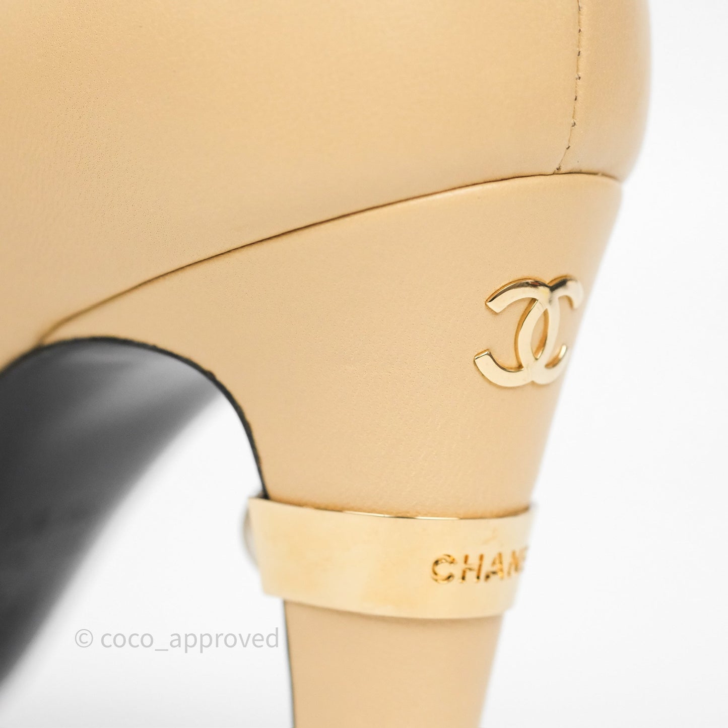Chanel Beige Toe Pointed Black Pump Heels With Pearl Size 36.5C