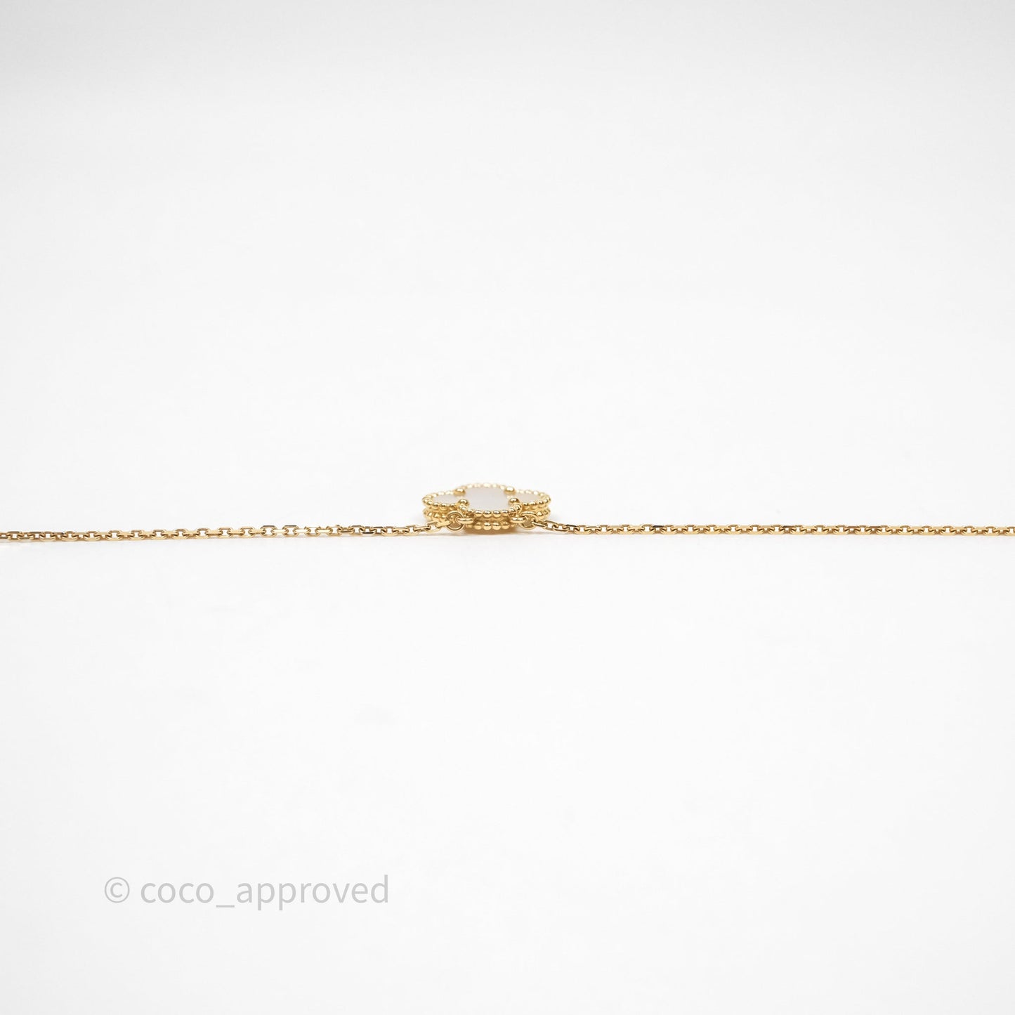Van Cleef & Arpels Vintage Alhambra Pendant White Mother-of-pearl Necklace Yellow Gold
