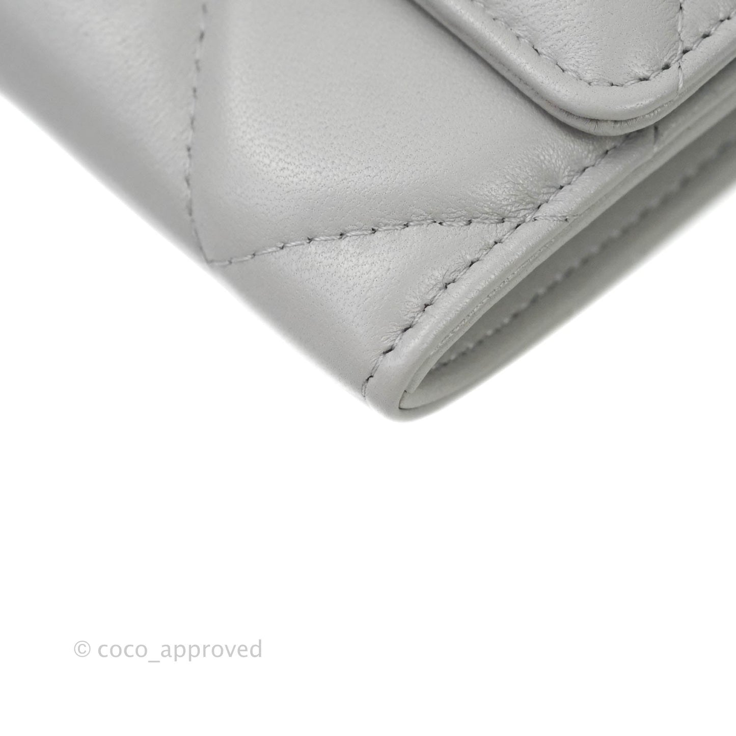 Chanel 19 Card Holder With Chain Grey Mixed Hardware