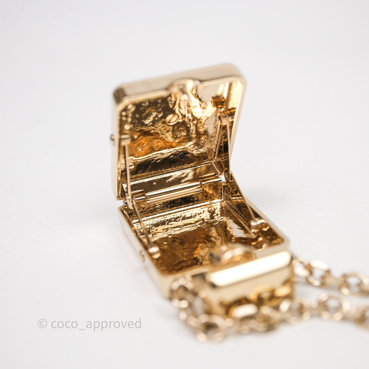 Chanel CC Pearl Perfume Bottle Locket Long Necklace Gold Tone 22S
