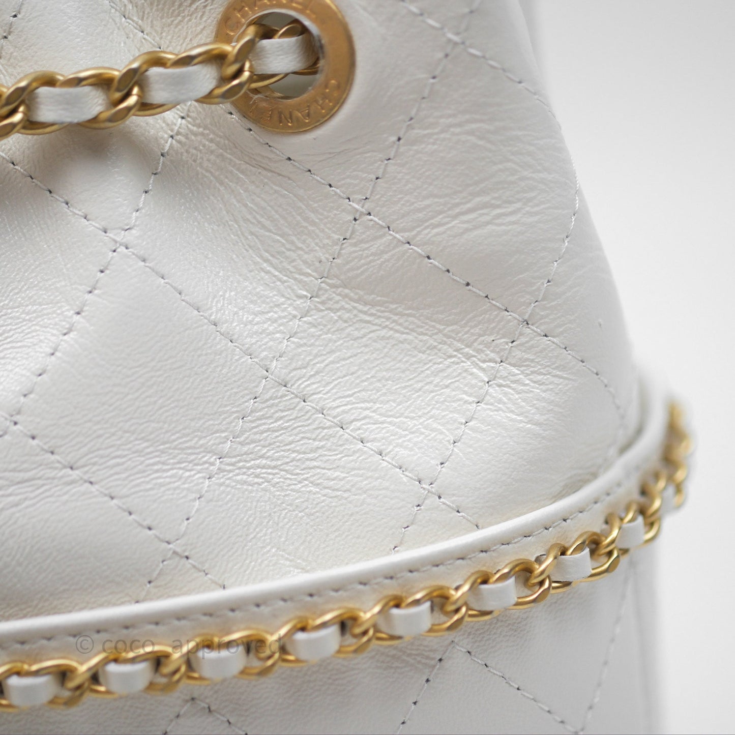 Chanel Mini Bucket Bag White Shiny Lambskin Aged Gold Hardware 25C