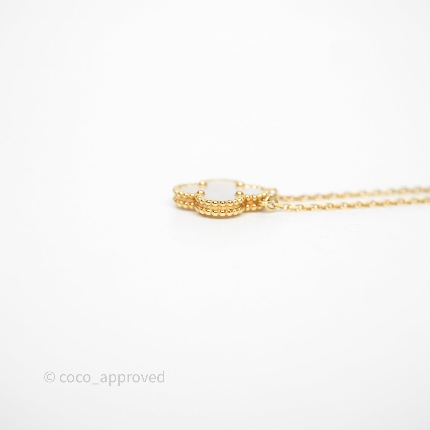 Van Cleef & Arpels Vintage Alhambra Pendant Necklace White Mother-of-pearl Yellow Gold