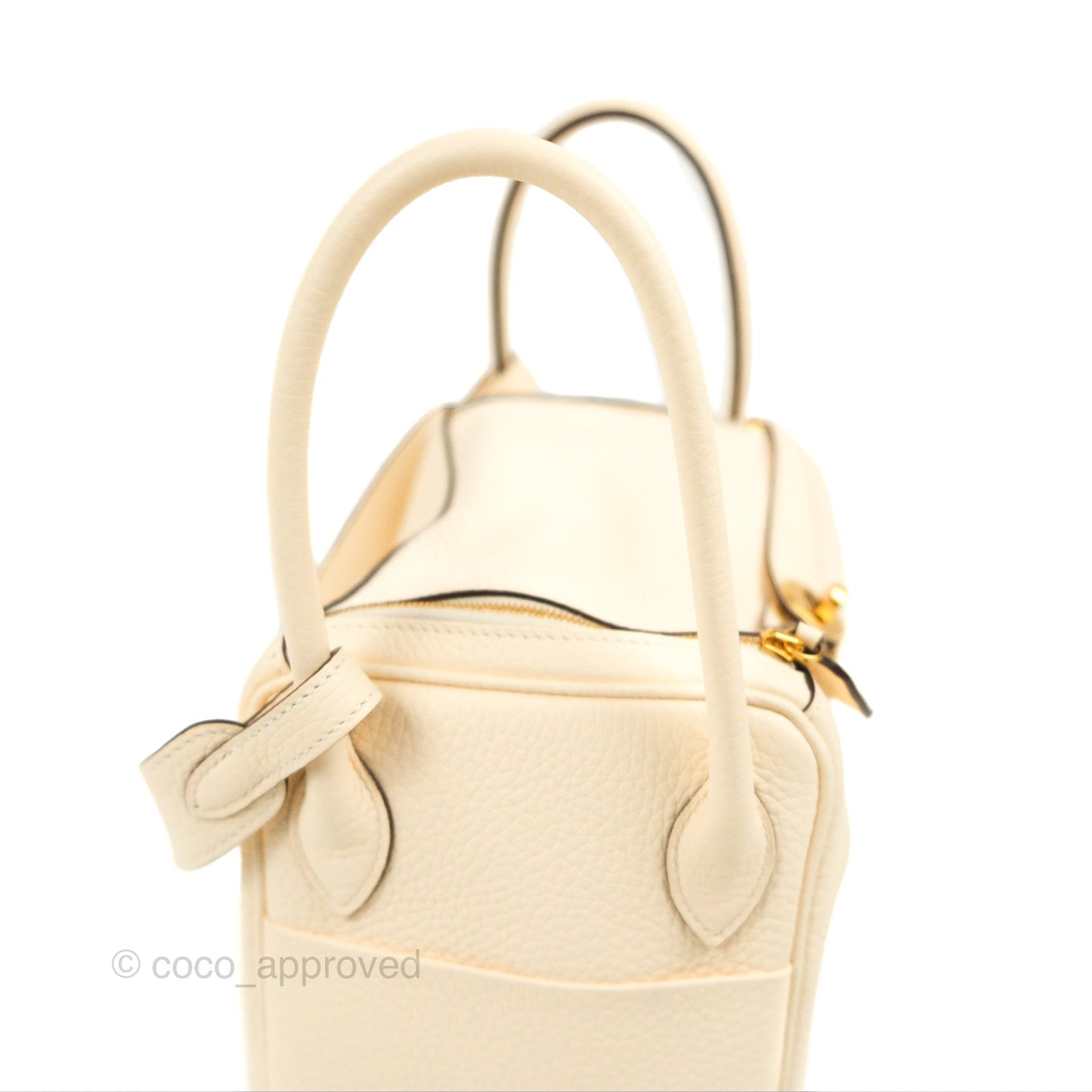 Hermès Lindy 26 Nata Taurillon Clemence Gold Hardware
