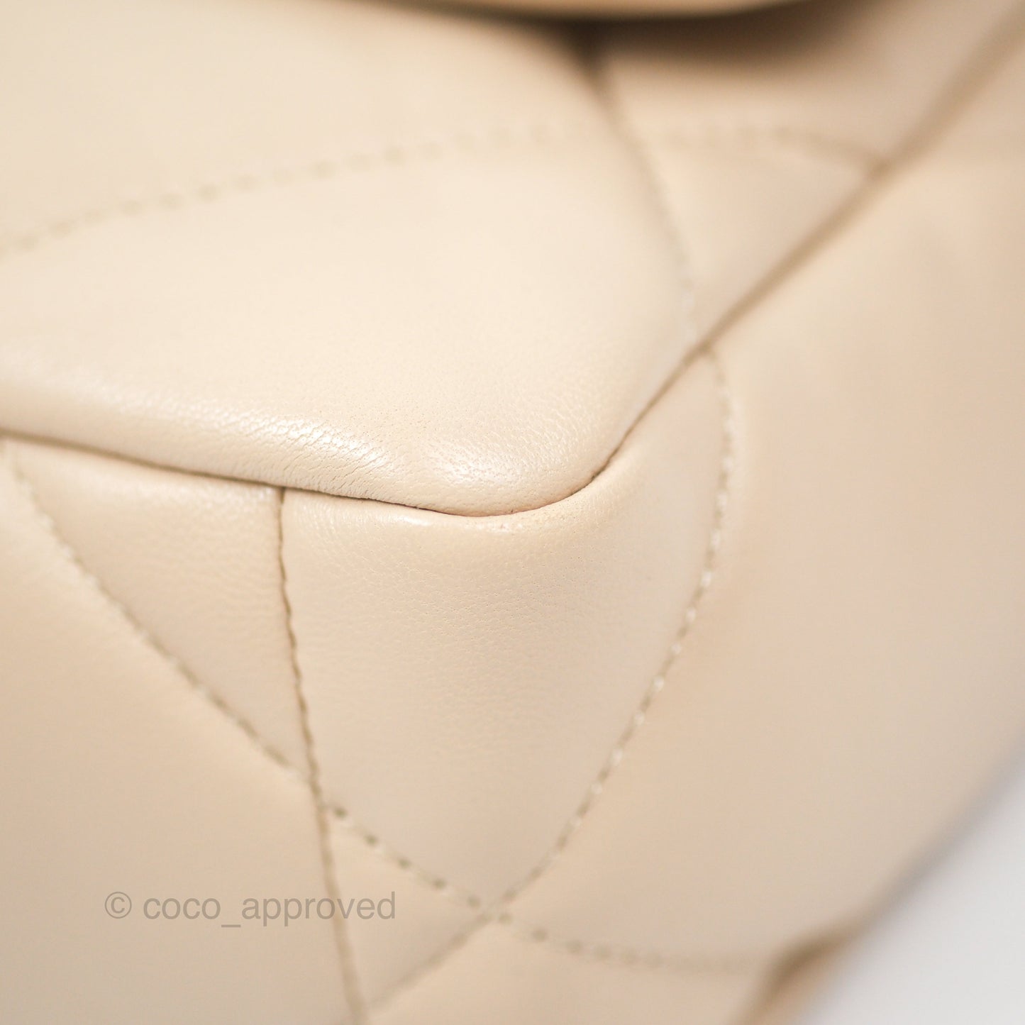 Chanel 19 Small Beige Lambskin Mixed Hardware