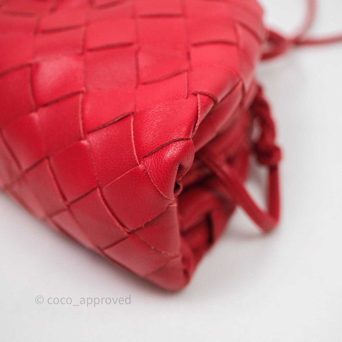 Bottega Veneta Mini Pouch Red Intrecciato Lambskin