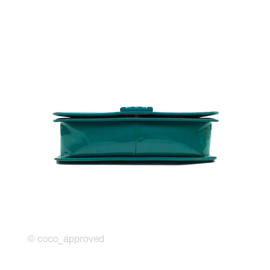 Chanel Quilted New Medium Boy Turquoise Patent Silver Hardware