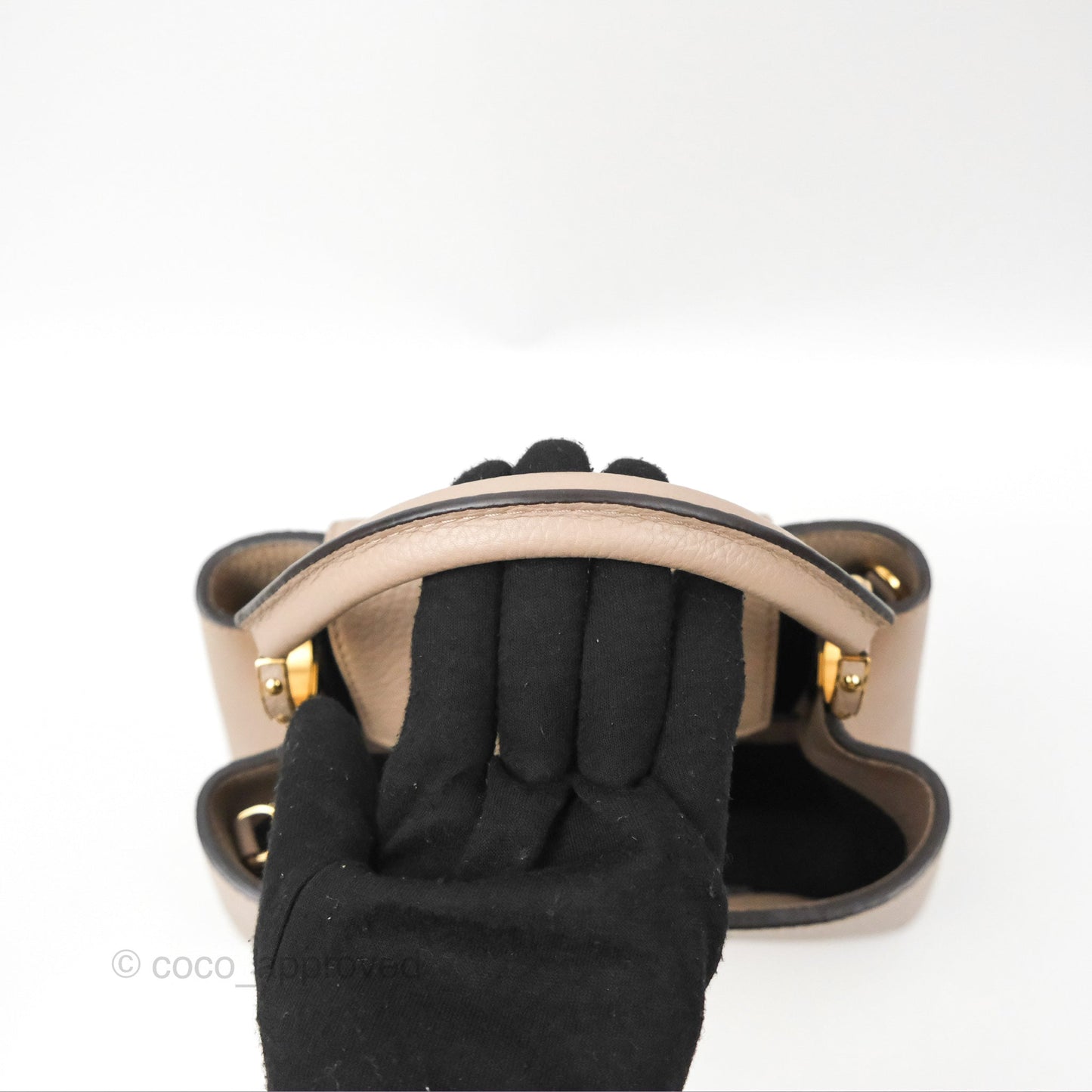 Louis Vuitton Taurillon Capucines BB Galet