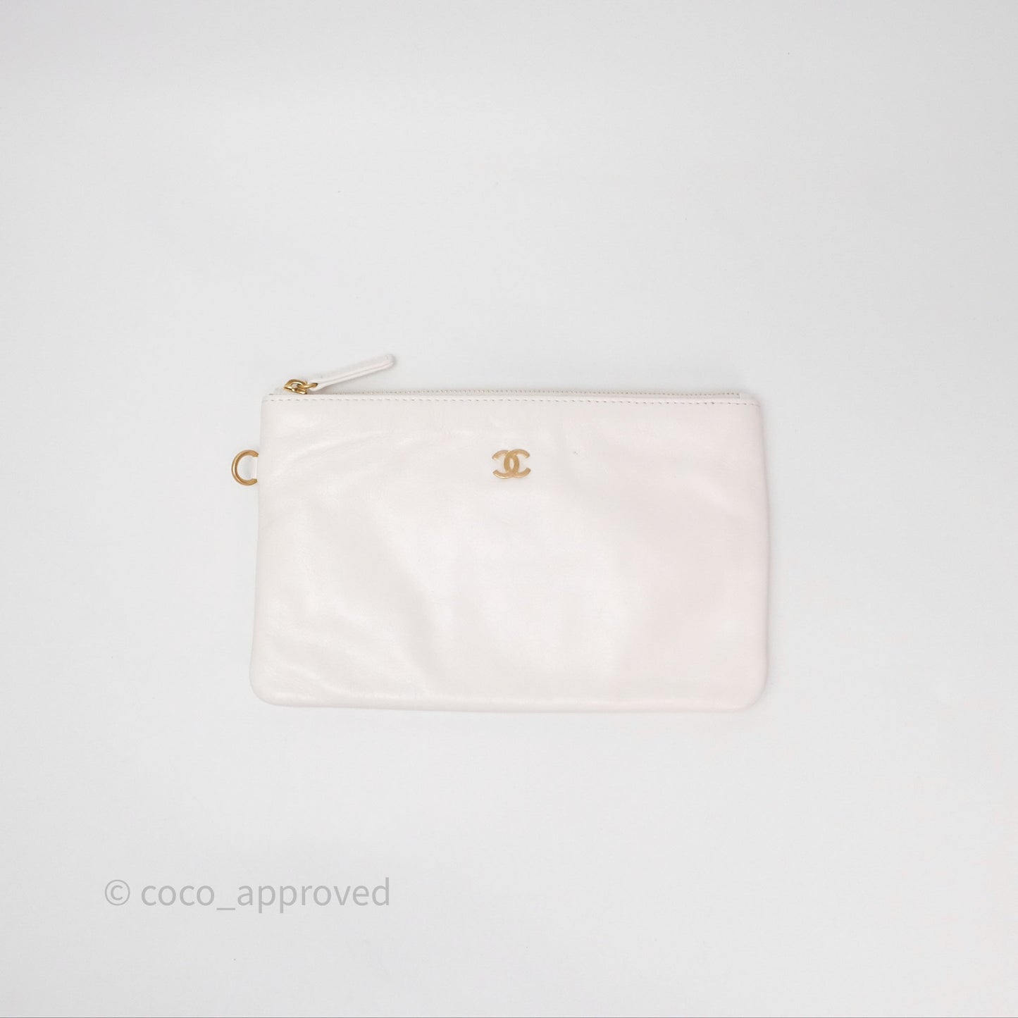 Chanel 22 Small White Shiny Calfskin Aged Gold Hardware