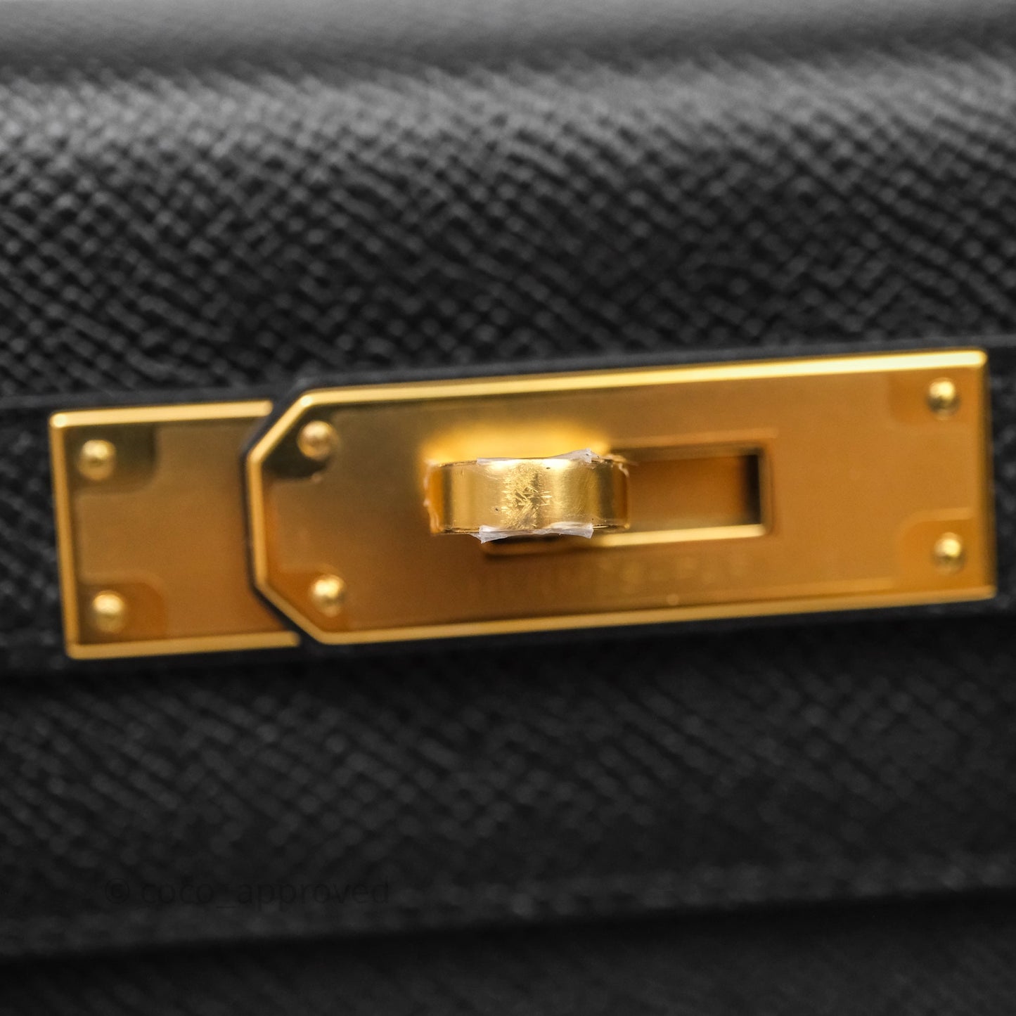 Hermès Kelly 28 Noir 89 Epsom Gold Hardware