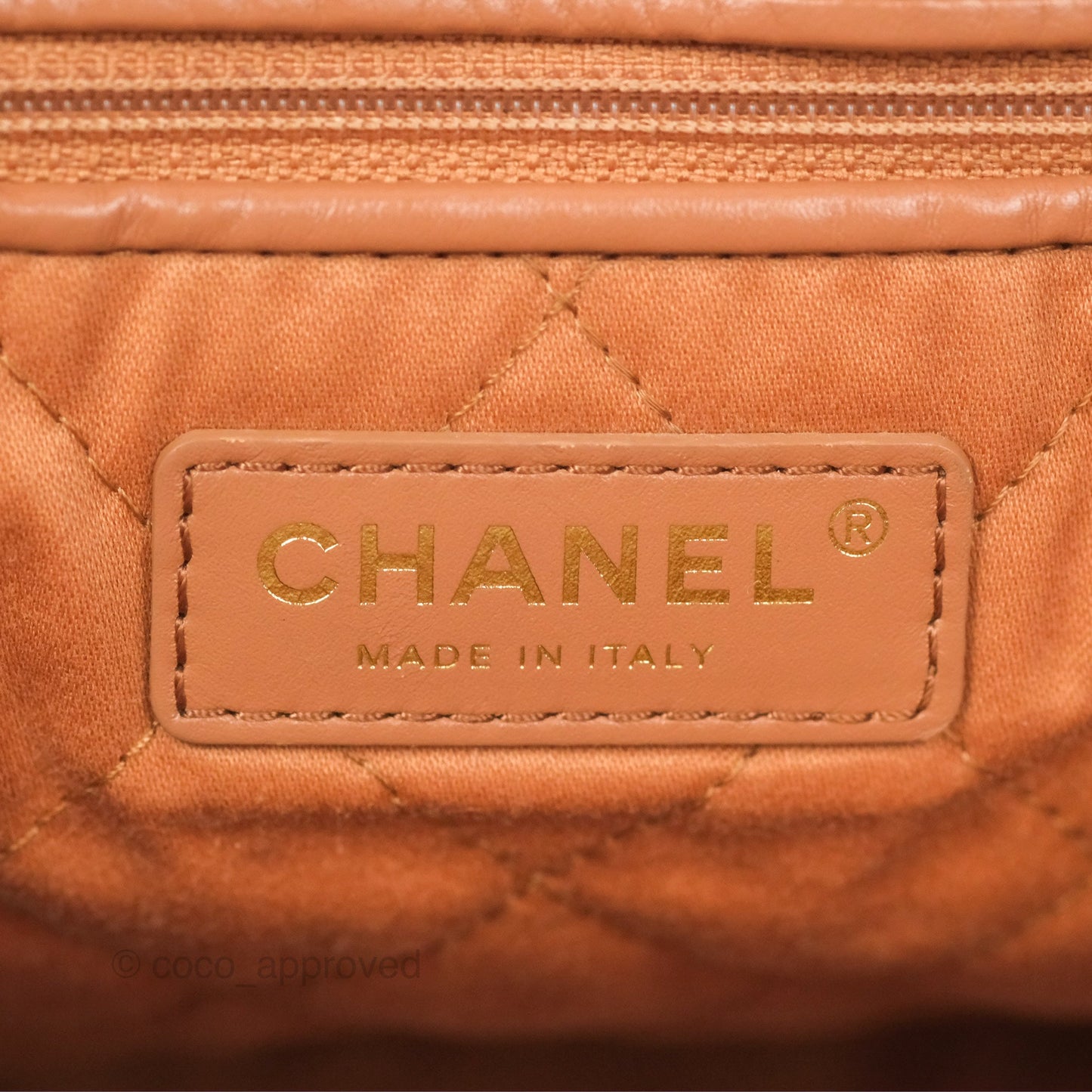 Chanel 22 Medium Caramel Beige Shiny Calfskin Aged Gold Hardware