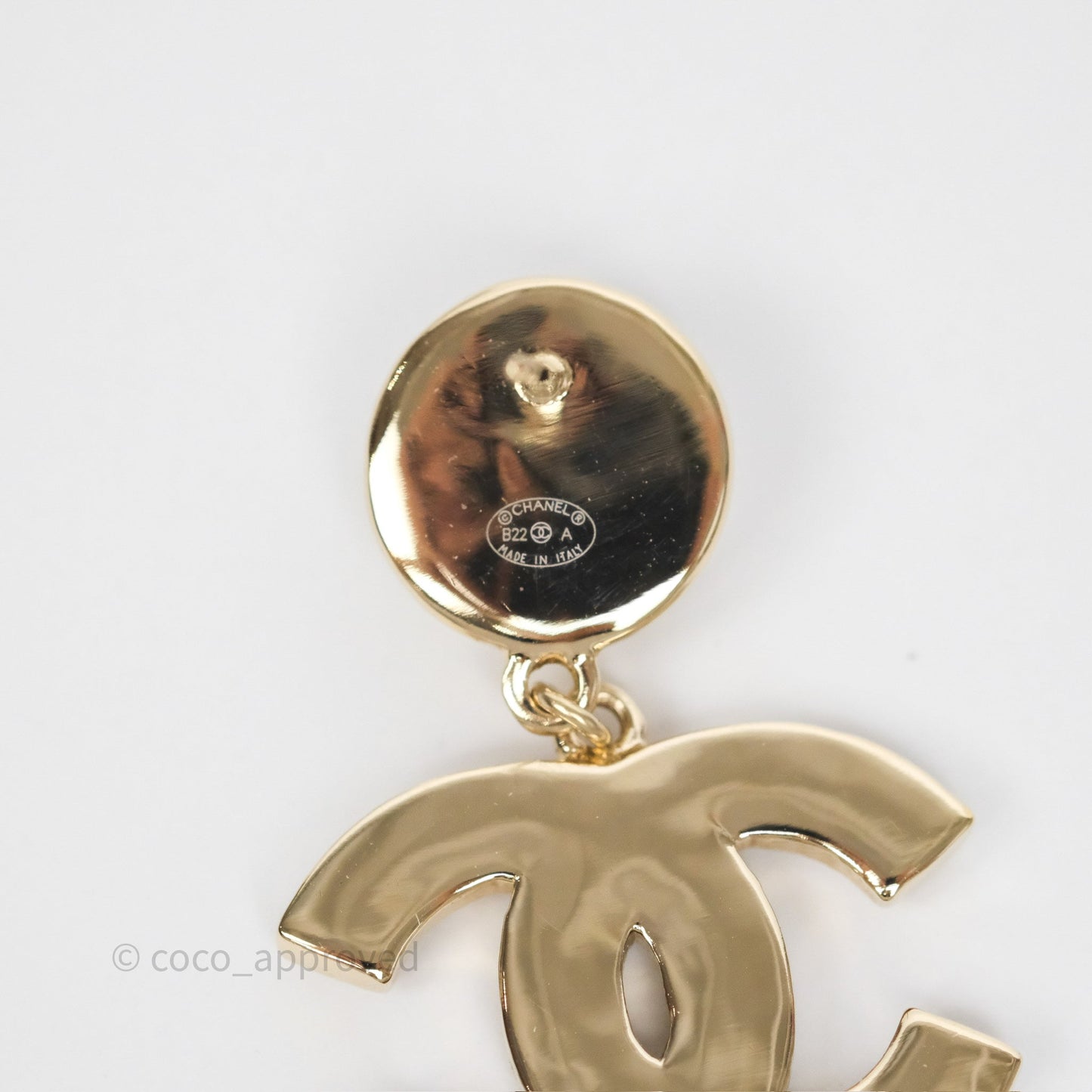 Chanel Round Pearl CC Black Resin Drop Earrings Gold Tone 22A