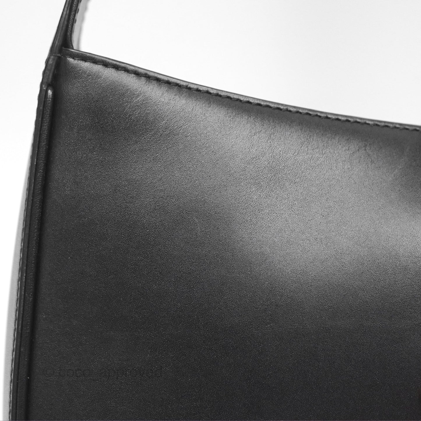 Saint Laurent ‘Le 5 a 7’ Hobo Bag Black Smooth Calfskin