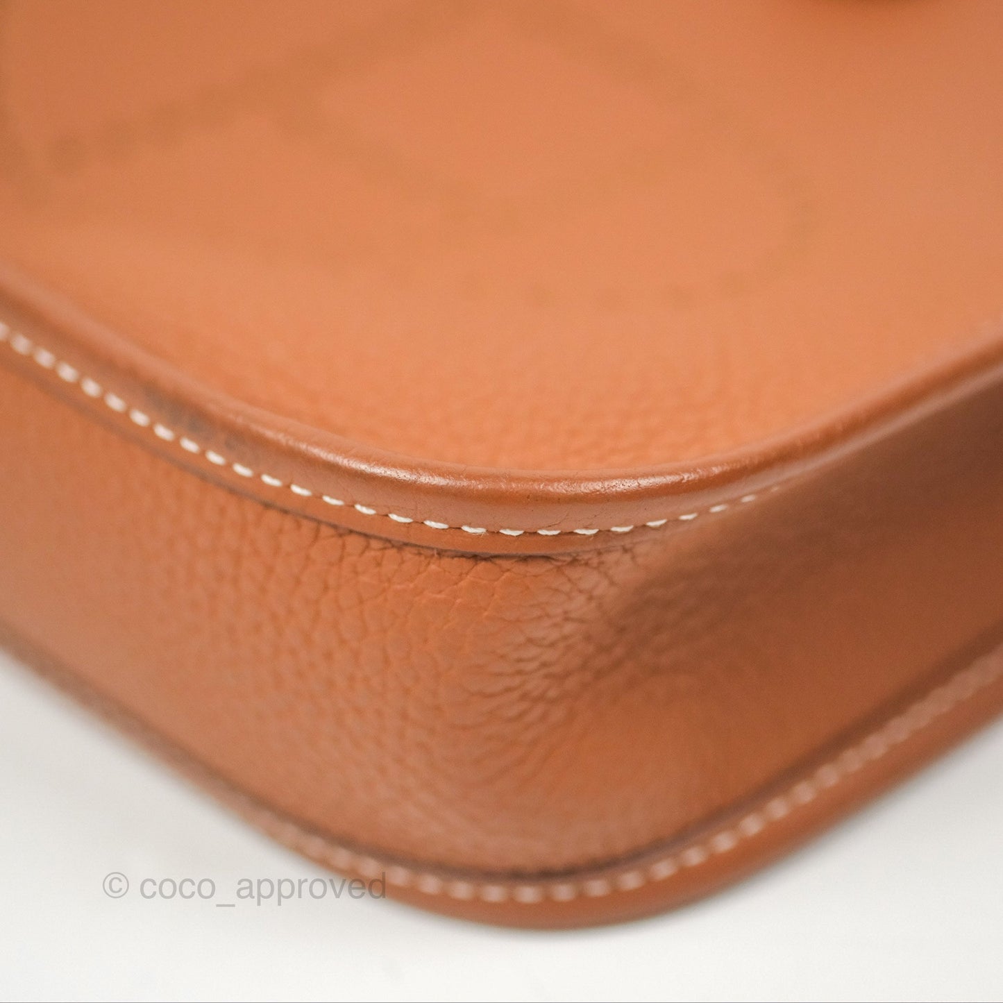 Hermès Mini Evelyne 16 Gold Clemence Gold Hardware