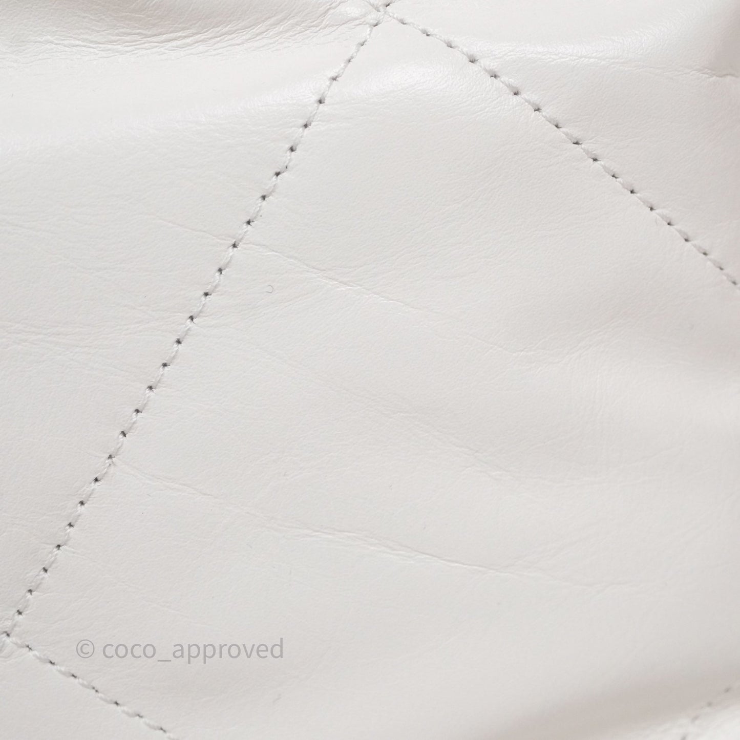 Chanel 22 Mini Bag White Shiny Crumpled Calfskin