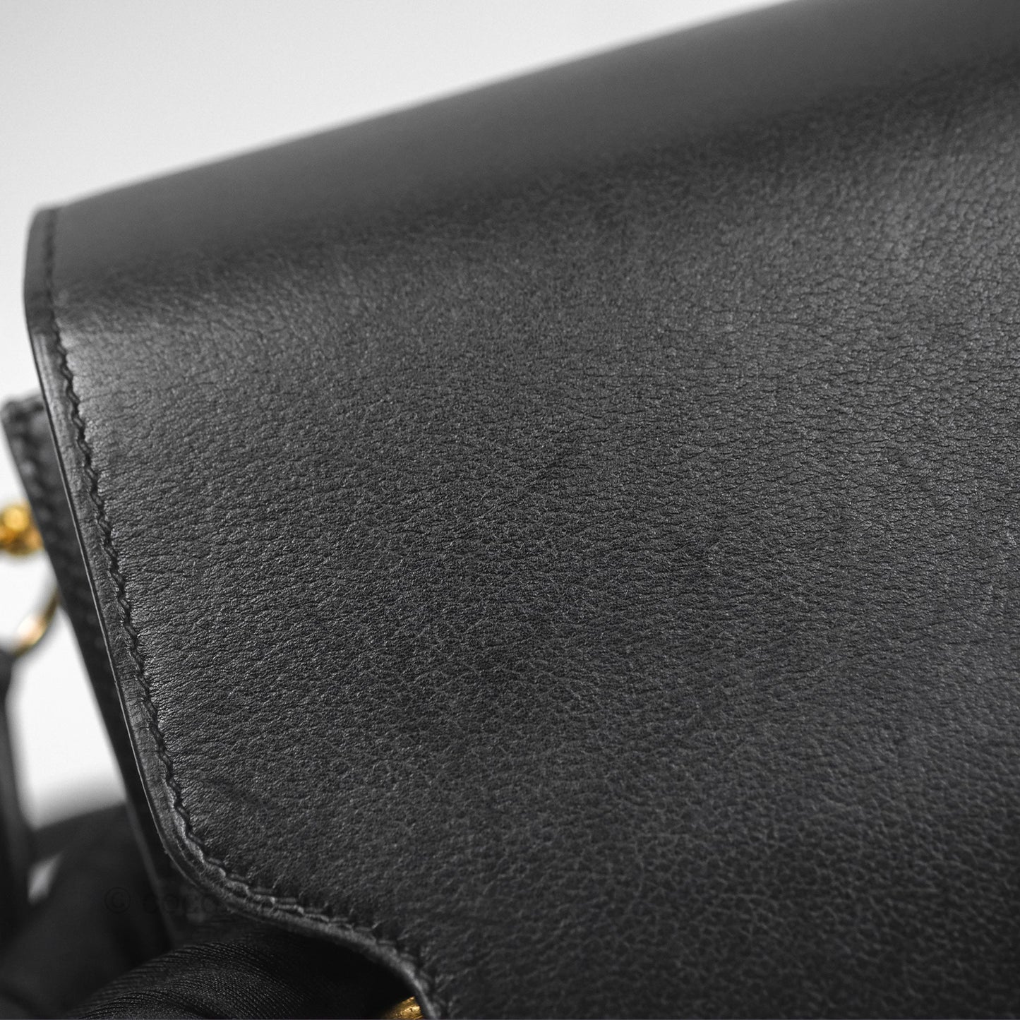 Hermès Roulis Mini 18 Noir 89 Veau Evergrain Gold Hardware