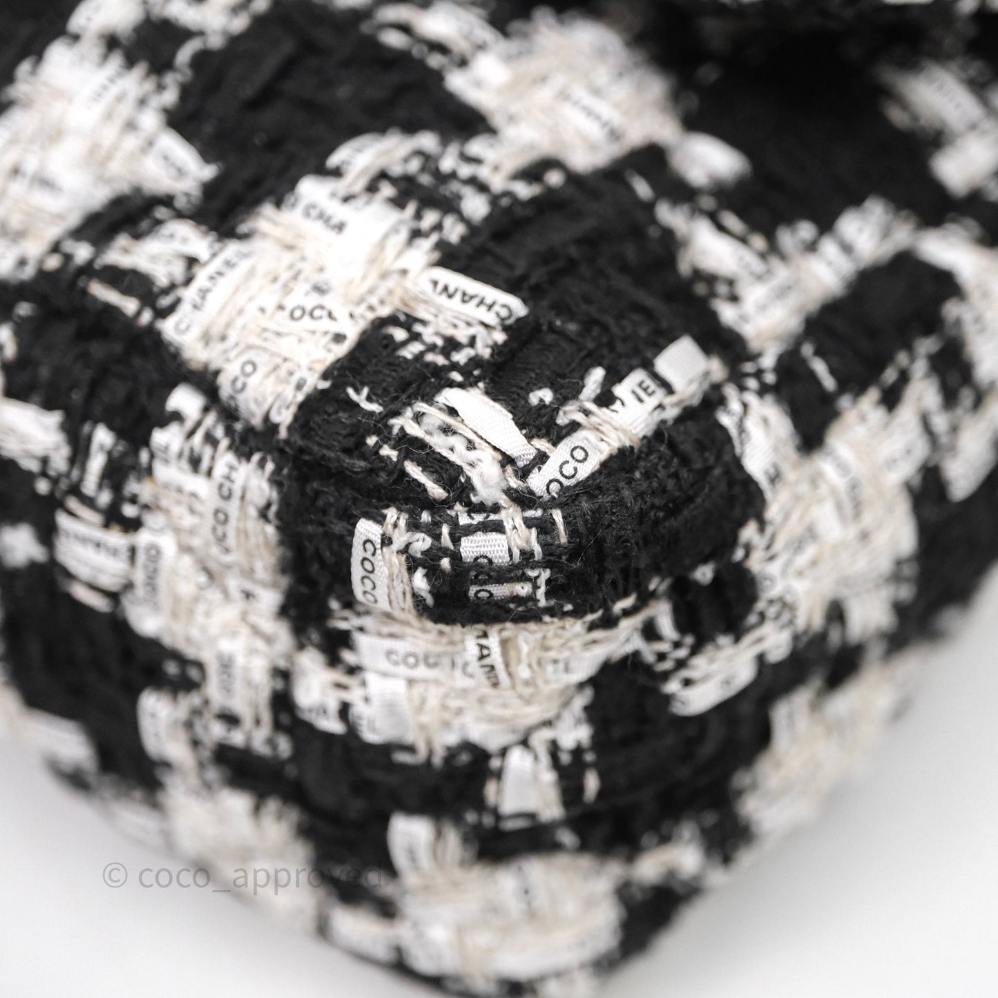 Chanel 19 Small Tweed Houndstooth Black & White Mixed Hardware