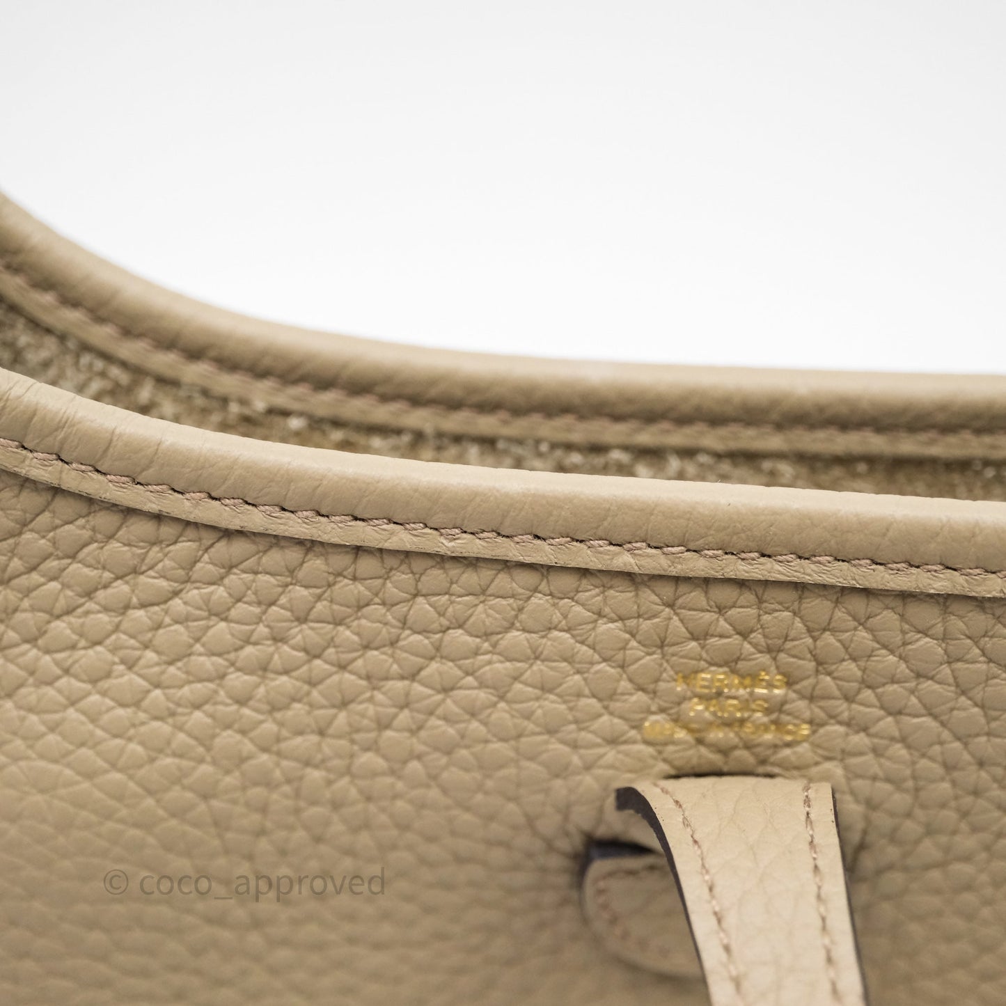 Hermès Mini Evelyne 16 Beige Marfa 8Q Clemence Gold Hardware