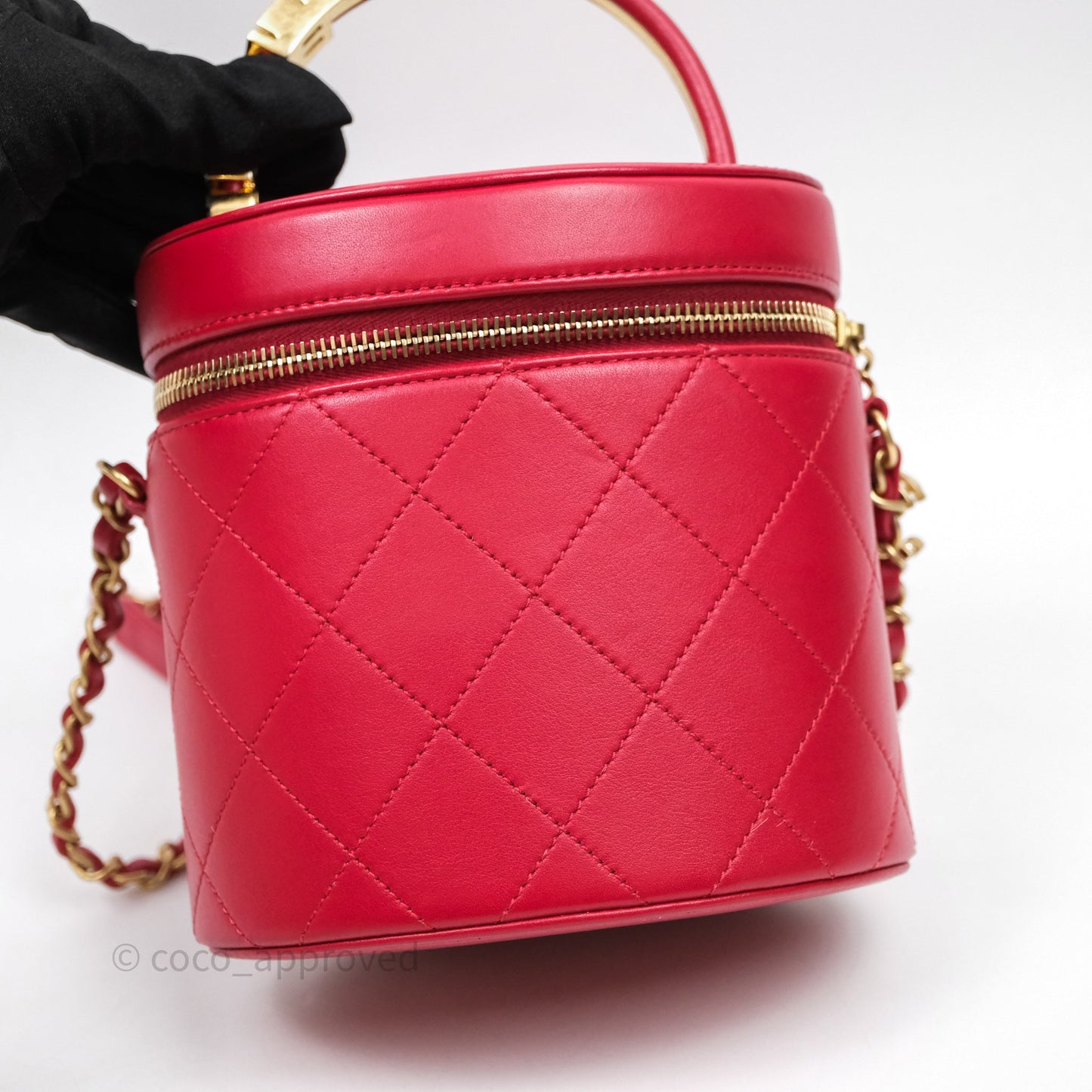 Chanel CC Vanity Case Red Calfskin Aged Gold Hardware