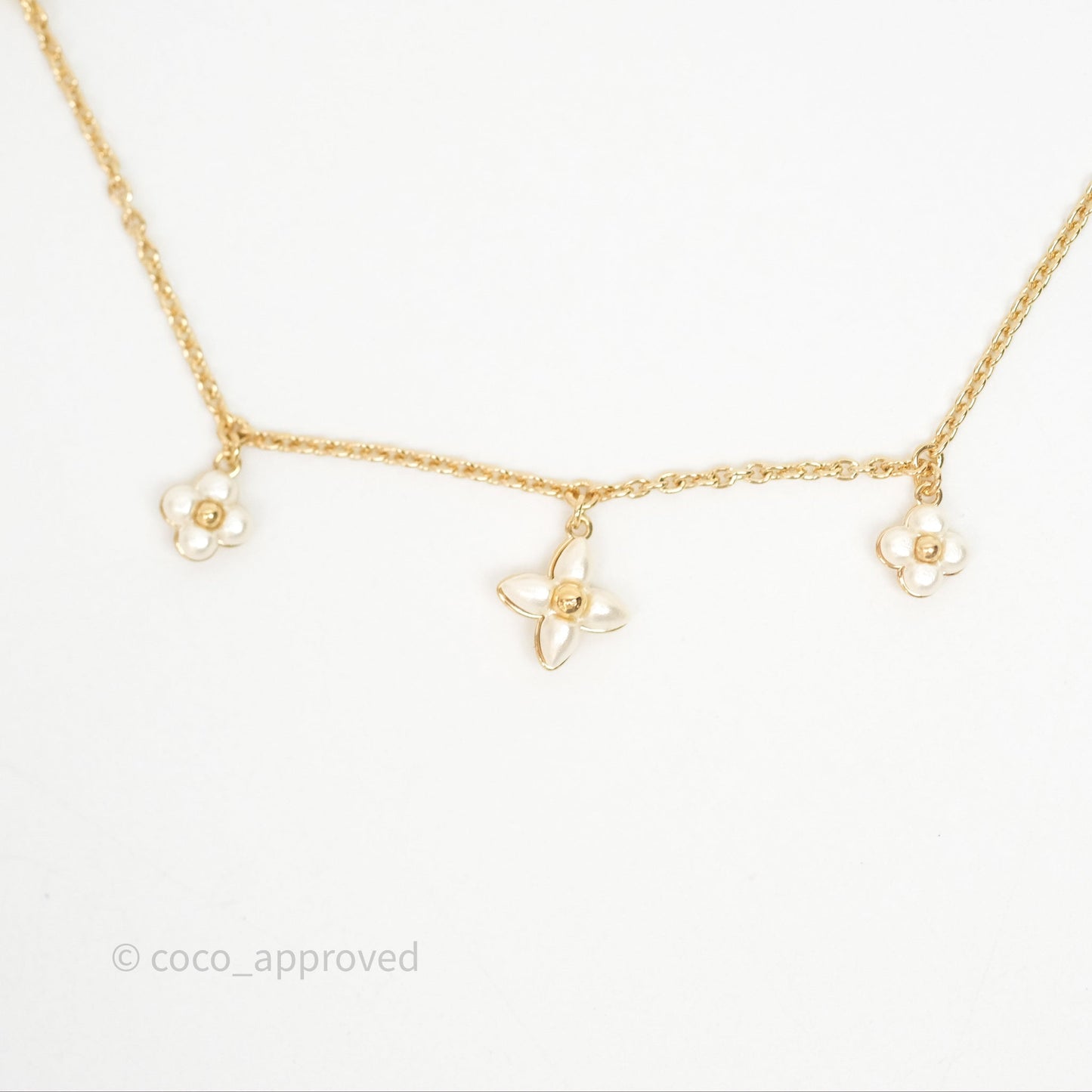 Louis Vuitton Floragram Necklace Pearls Gold Tone