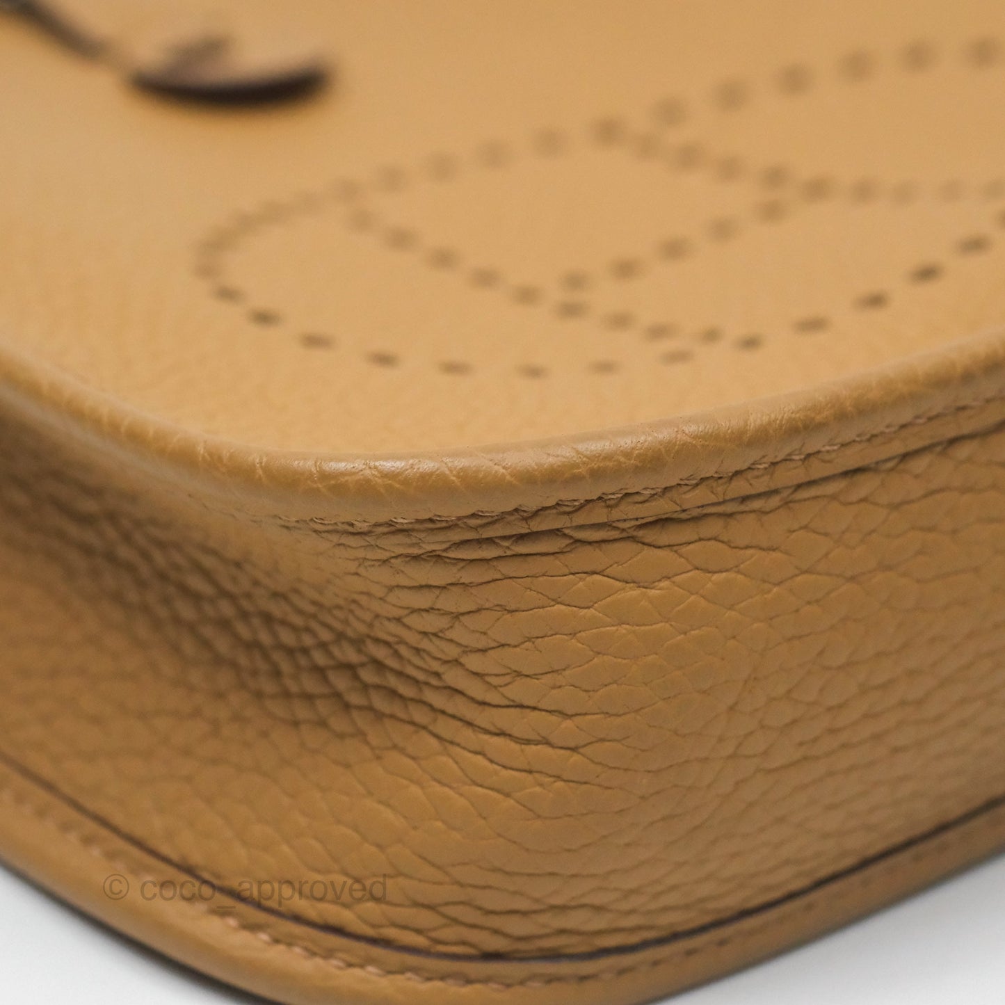 Hermès Mini Evelyne 16 Biscuit 48 Clemence Gold Hardware
