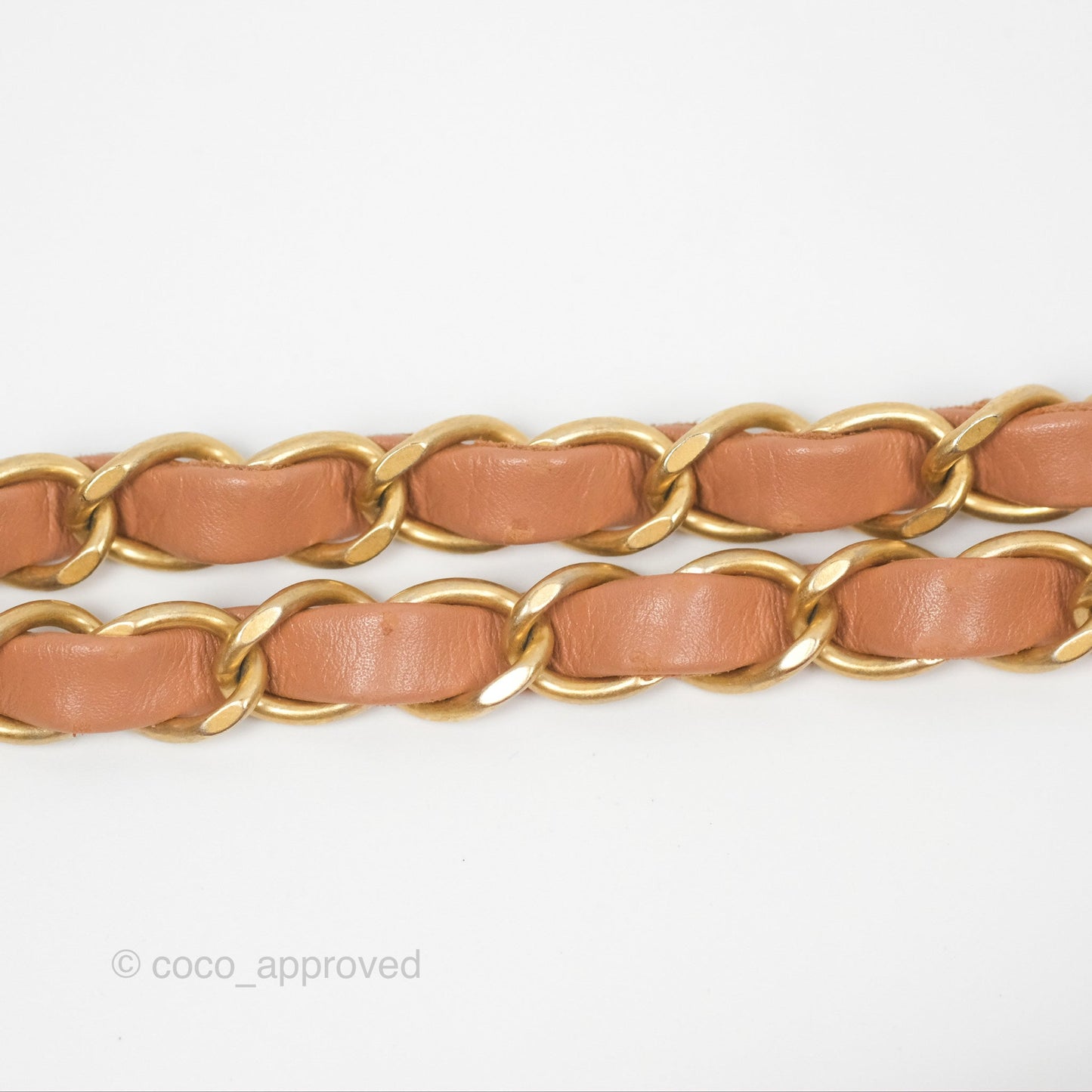 Chanel 22 Medium Caramel Beige Shiny Calfskin Aged Gold Hardware